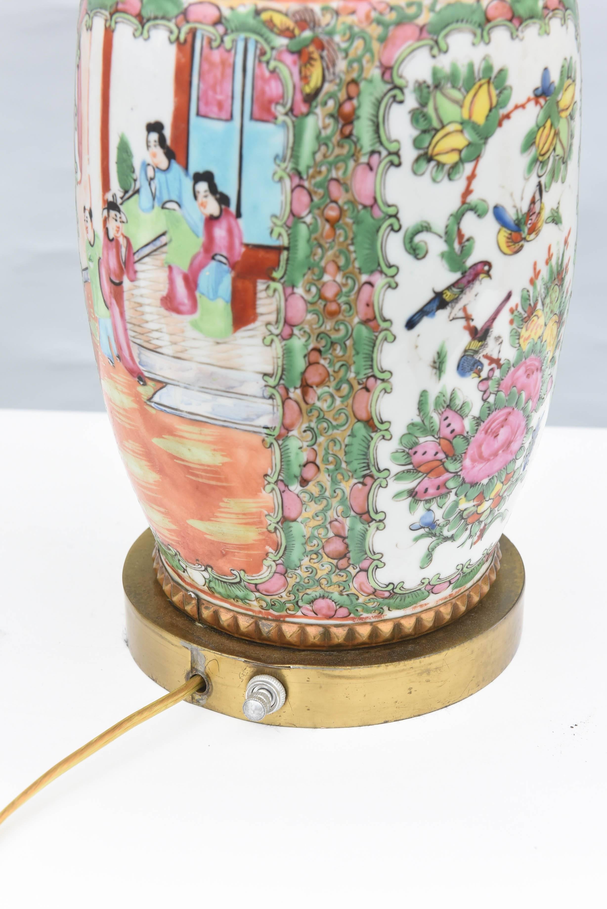 Pair of 19th Century Chinese Export Rose Mandarin Vase Lamps 4