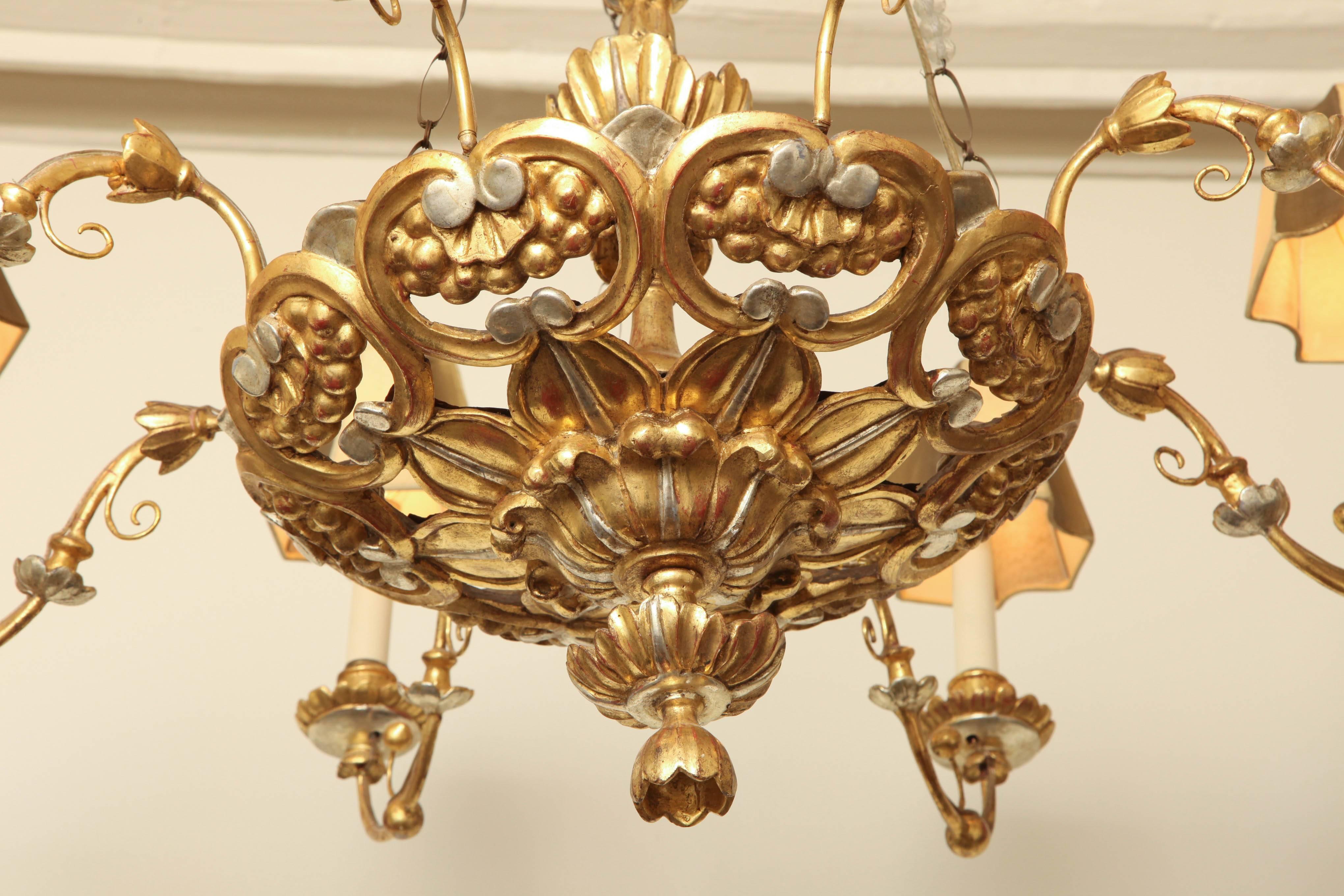 Austrian Neoclassical Silvered and Giltwood Eight-Light Chandelier 6