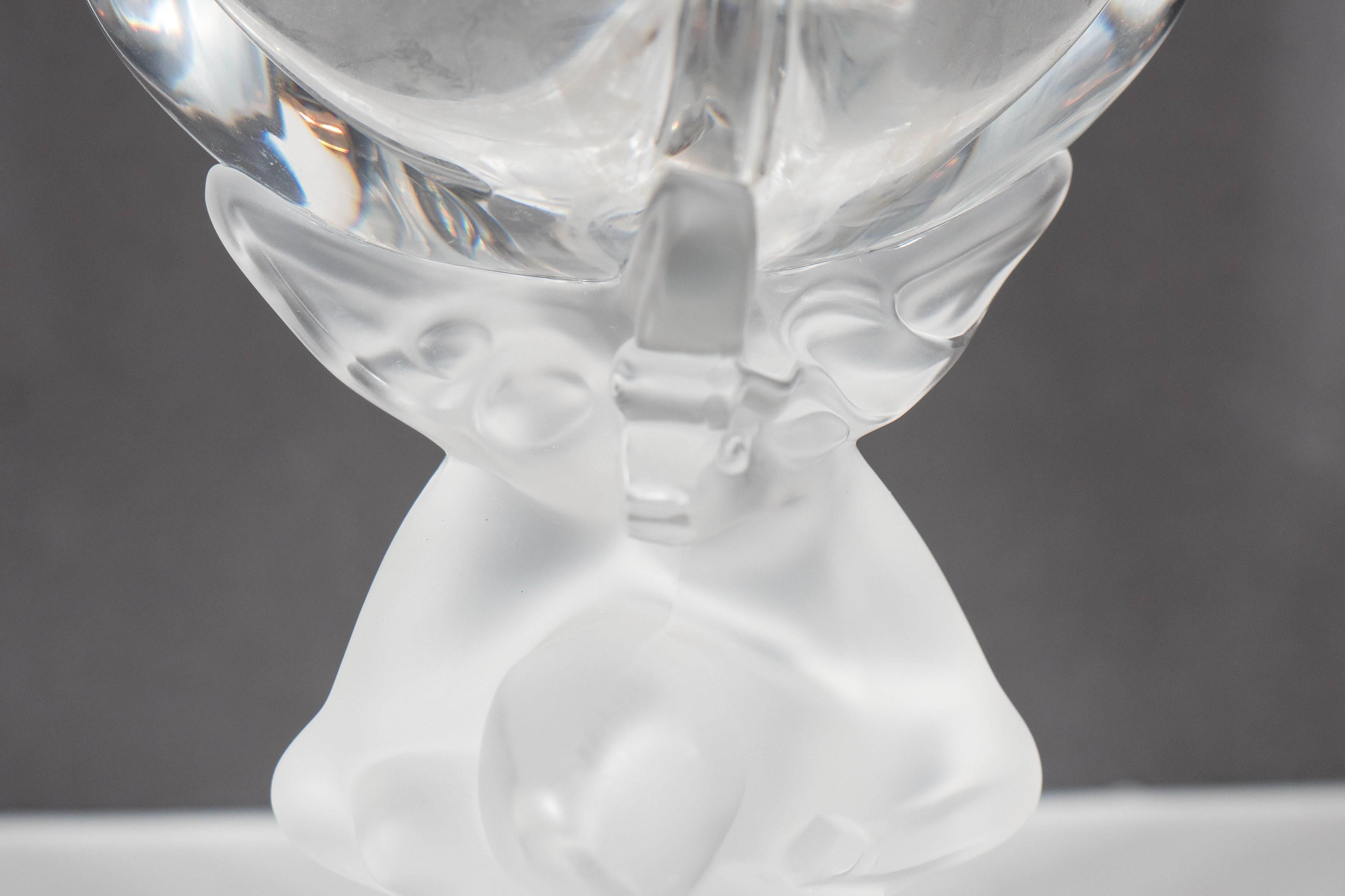 Exquisite Art Deco Style Lalique Crystal Vase with Reclining Deer Detail In Excellent Condition In New York, NY
