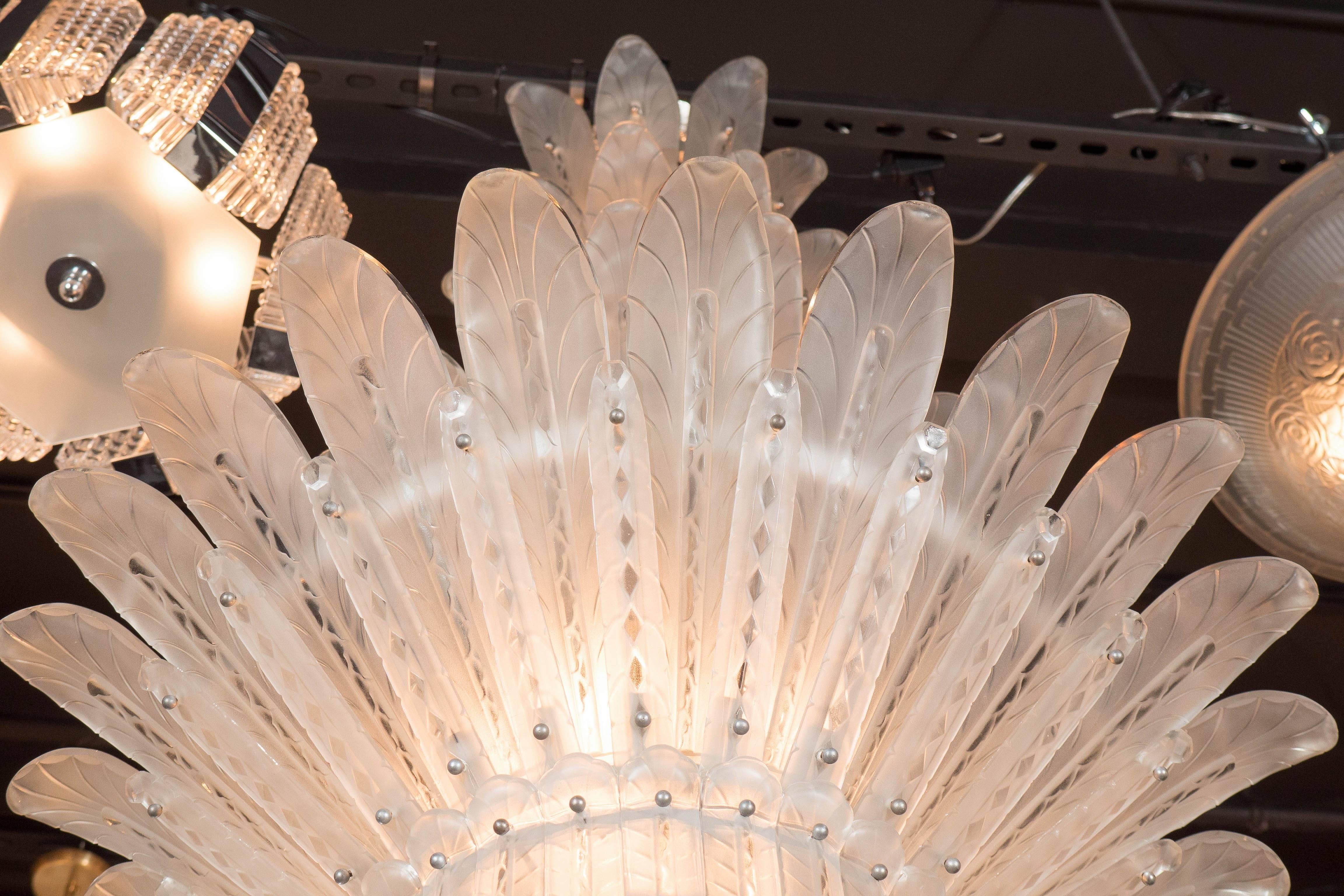 Mid-20th Century Art Deco Sabino Frosted and Clear Plume Chandelier