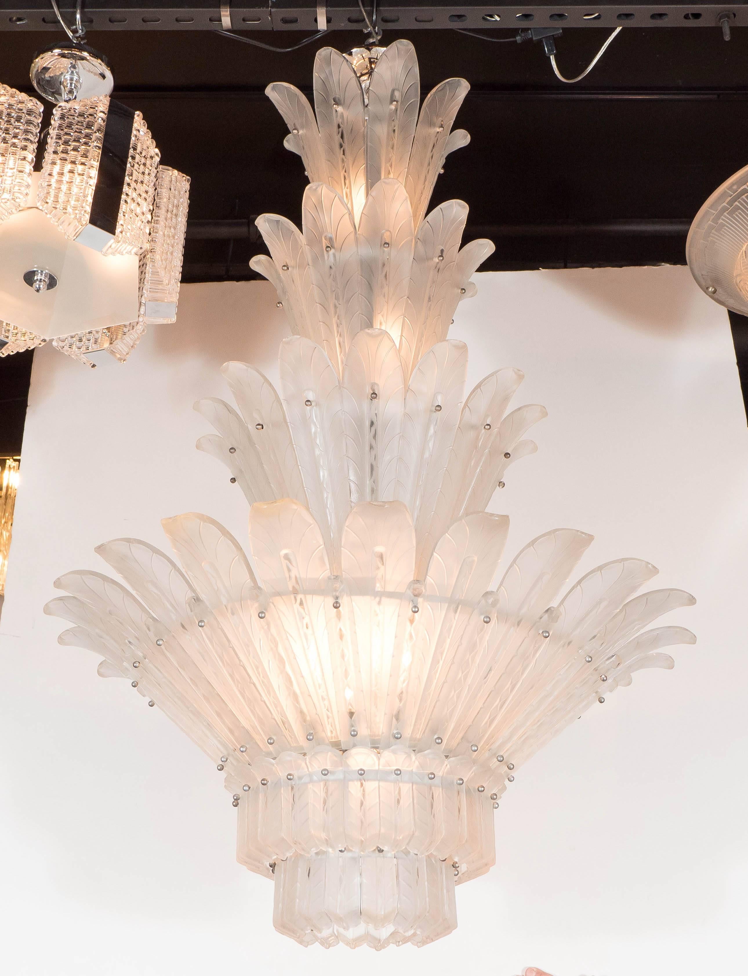 Art Deco Sabino Frosted and Clear Plume Chandelier 2