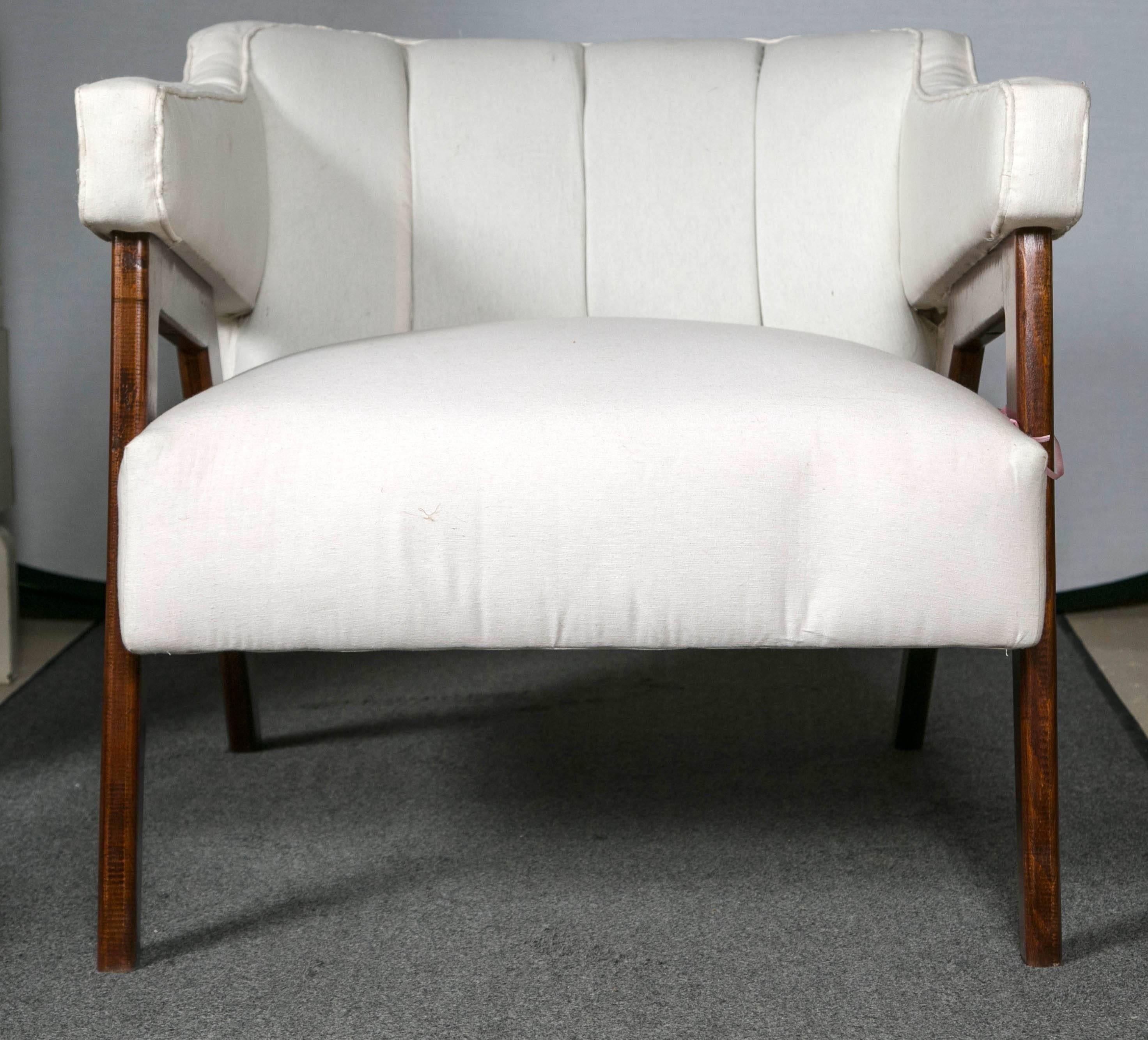 Pair of Mid-Century Modern Arm Lounge Chairs 3