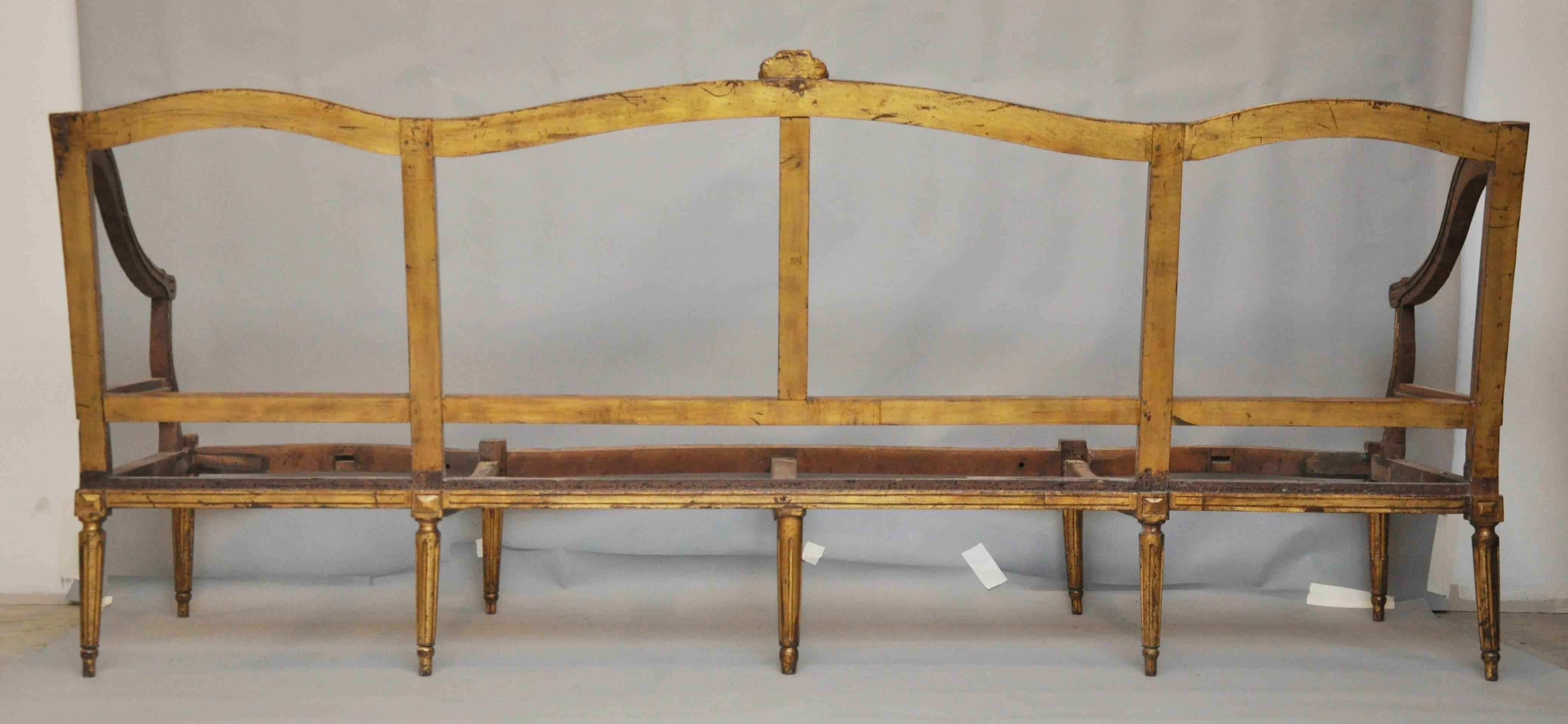 French Louis XVI Giltwood Settee For Sale 1