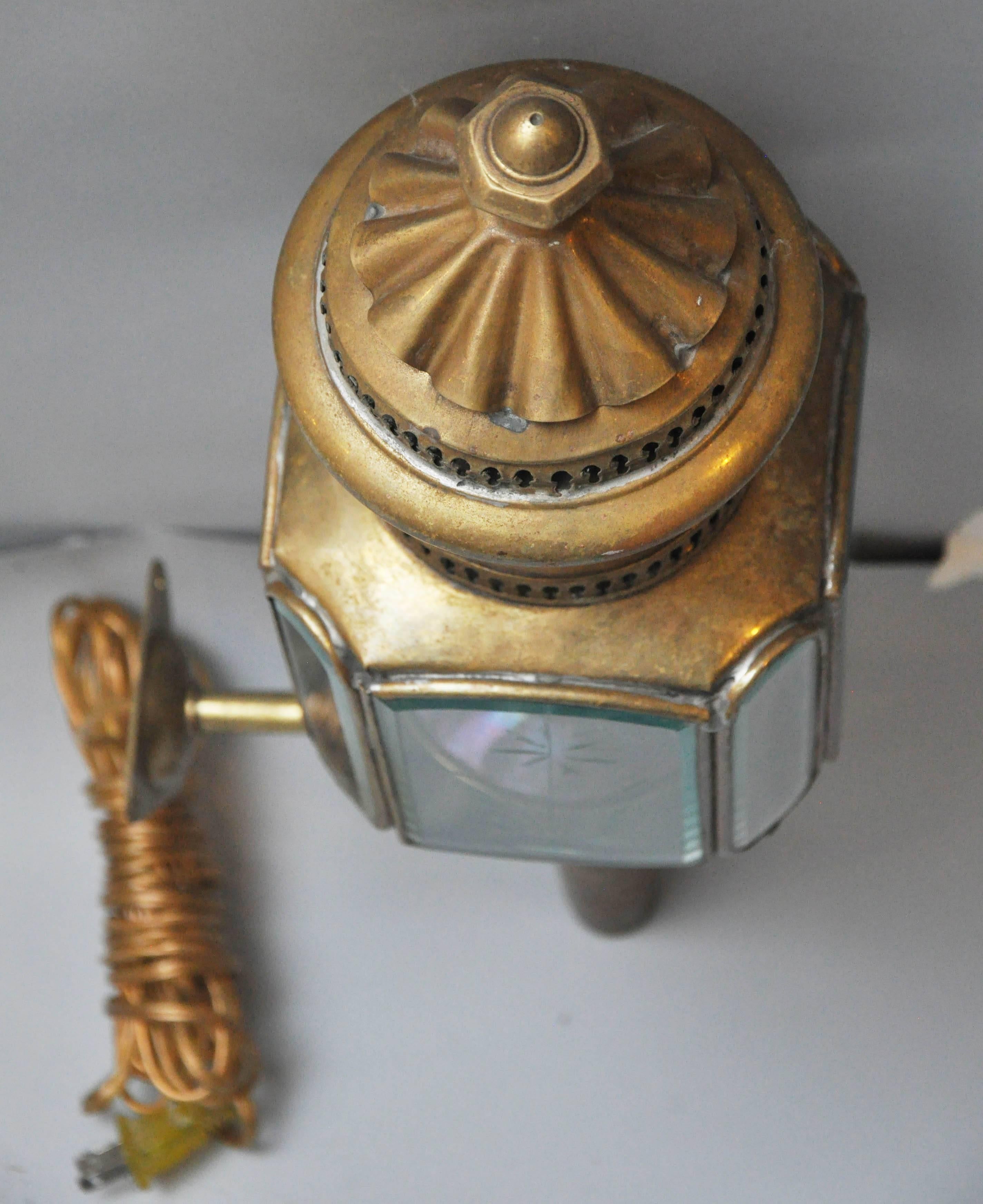 English Brass Carriage Coach Lanterns In Excellent Condition In Chicago, IL