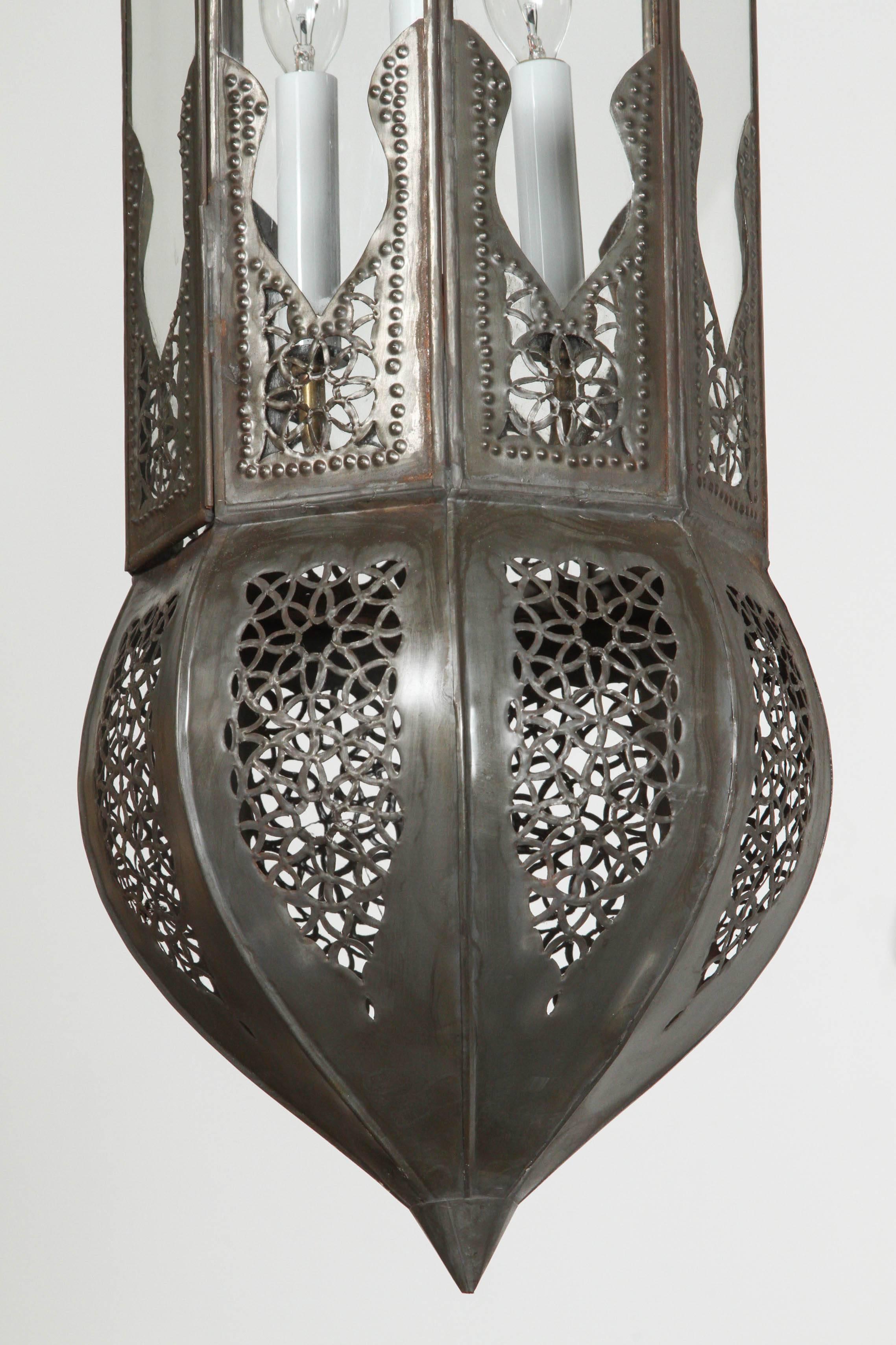 Hand-Crafted Large Moorish Moroccan Clear Glass Hanging Lantern For Sale