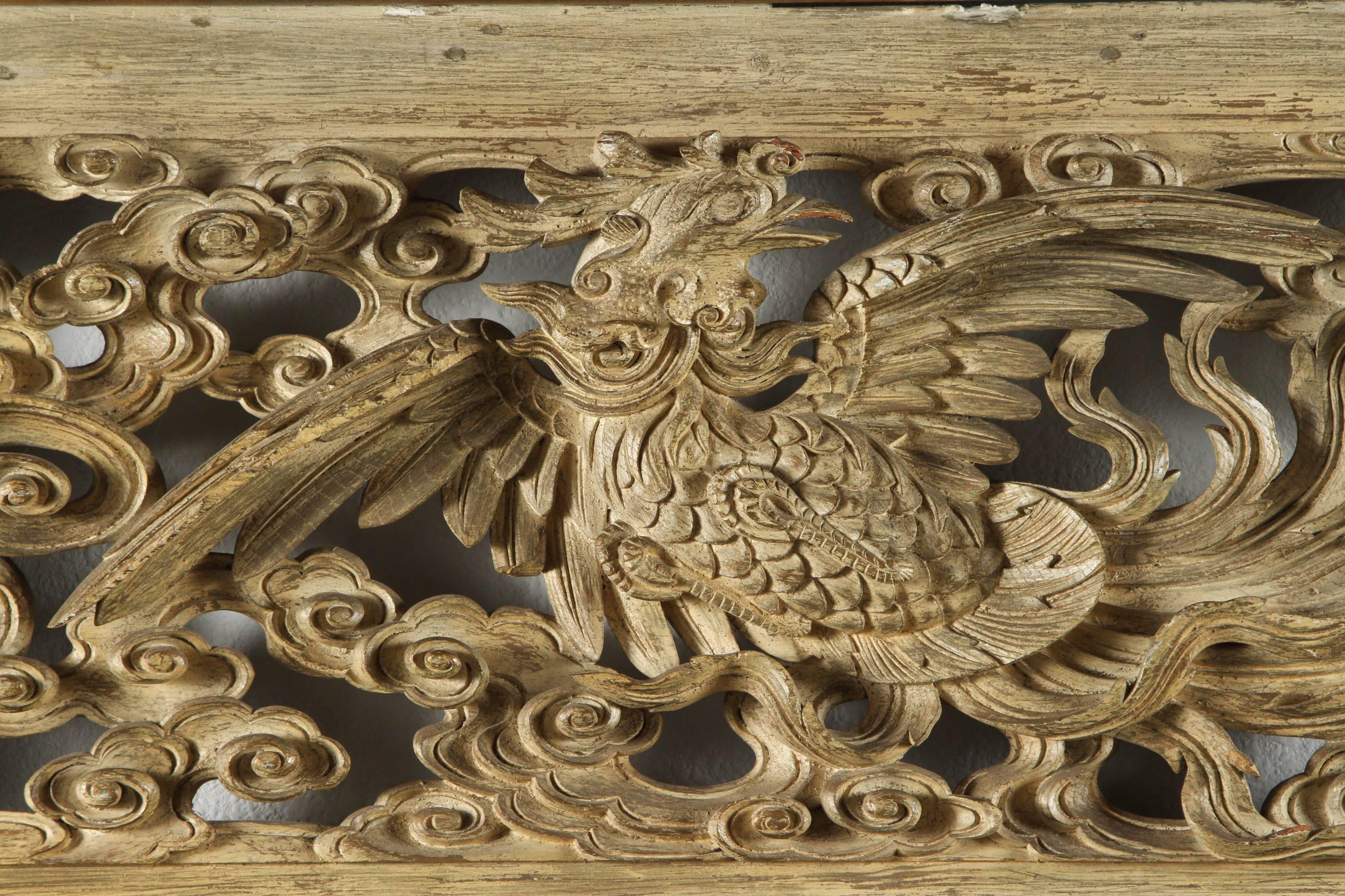Sconosciuto Bellissima scultura orientale incorniciata in specchio nero e legno dorato in vendita