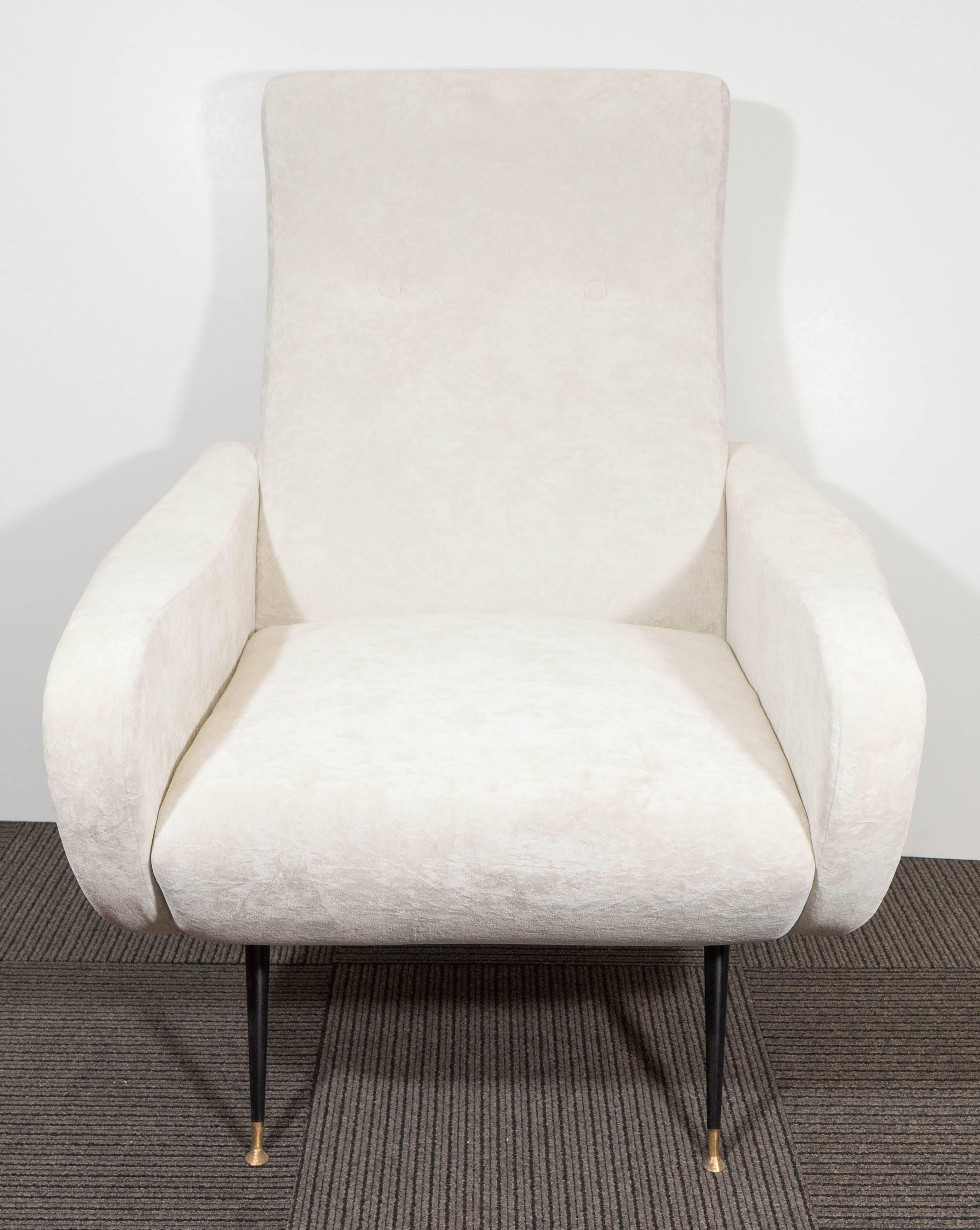 Modern Pair of Italian Midcentury White Velvet Armchairs in the Style of Marco Zanuso