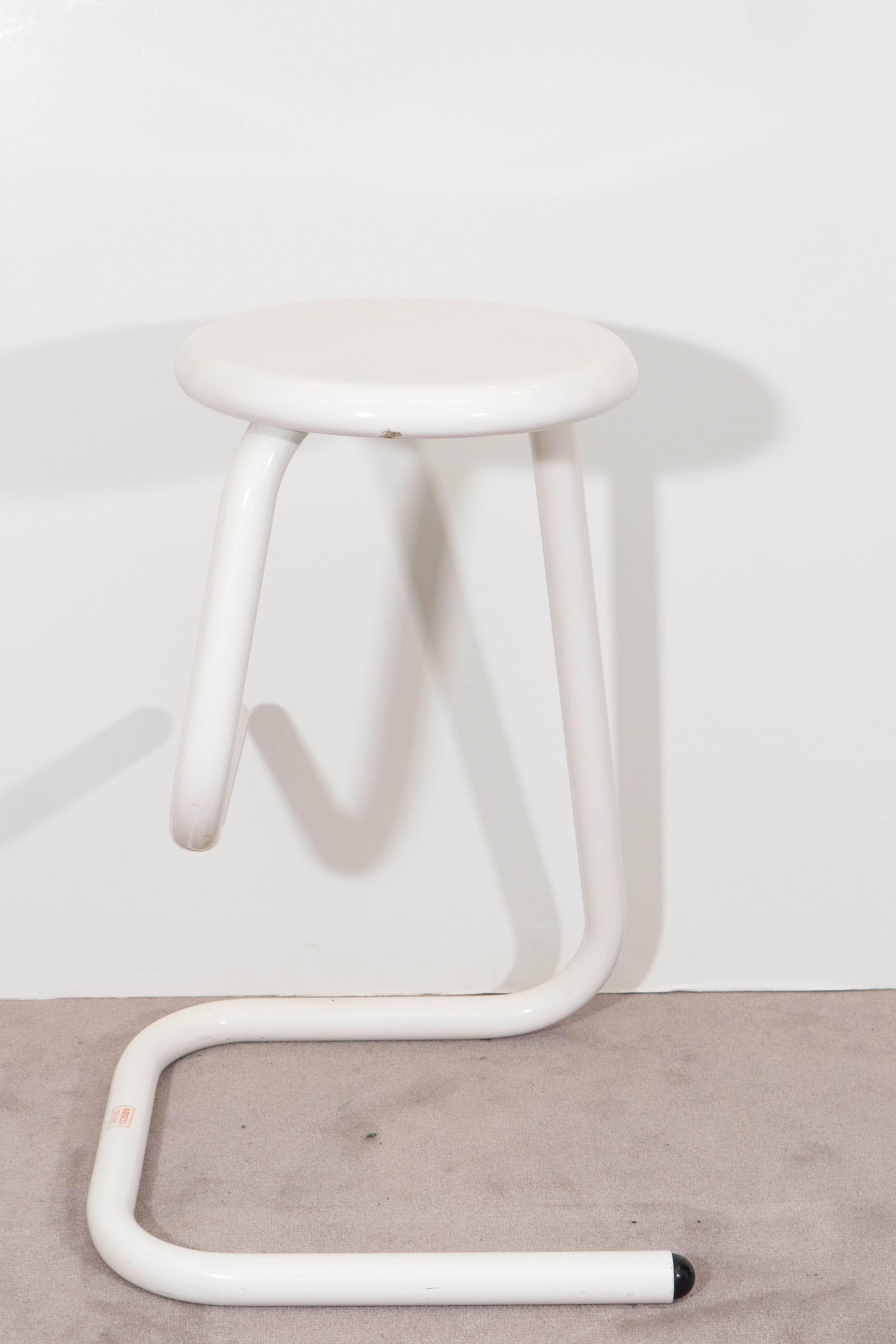 Pair of White Tubular Paperclip Bar Stools for Amisco In Good Condition In New York, NY