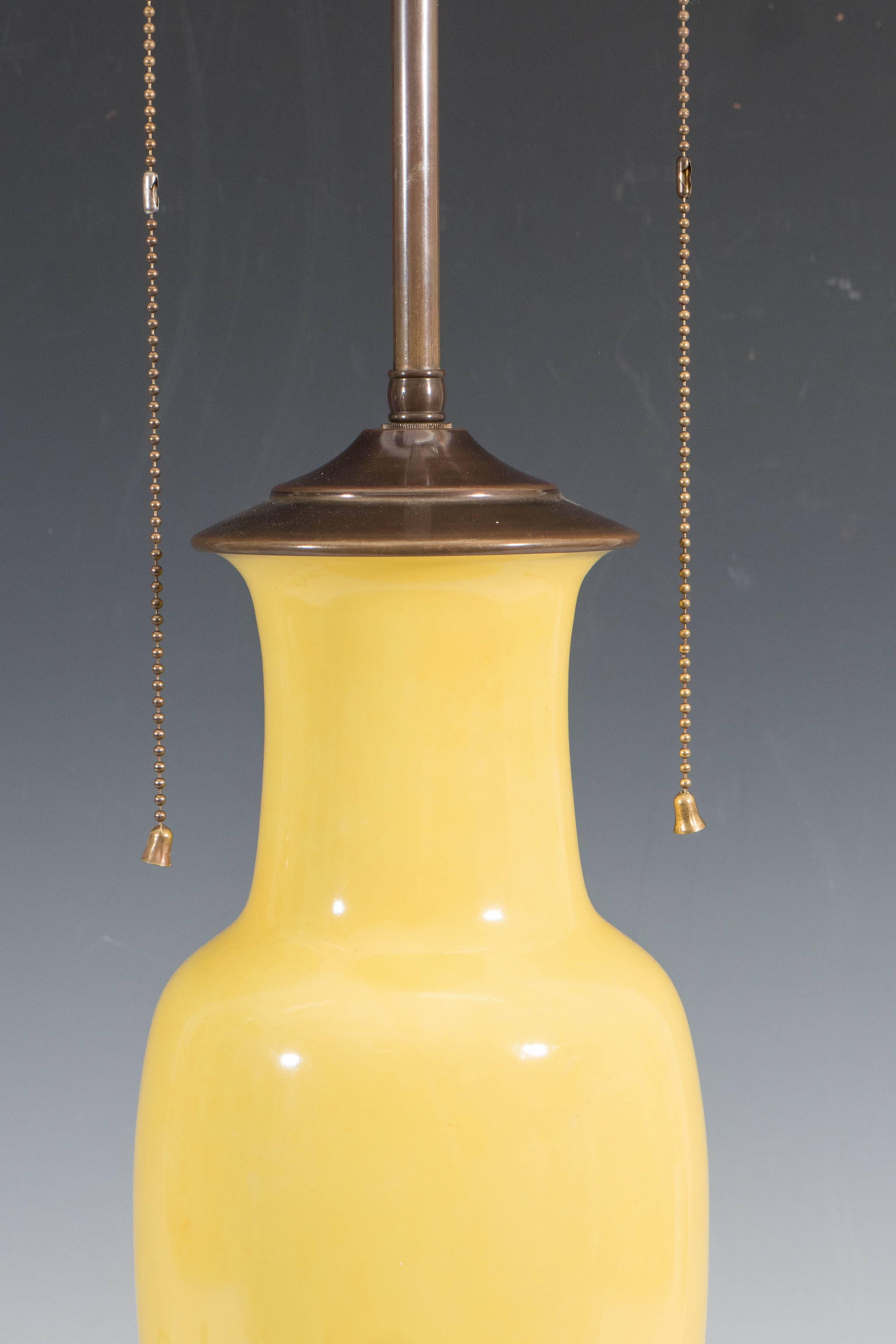 Mid-Century Modern Pair of Ceramic Yellow Table Lamps as Chinese Ginger Jars