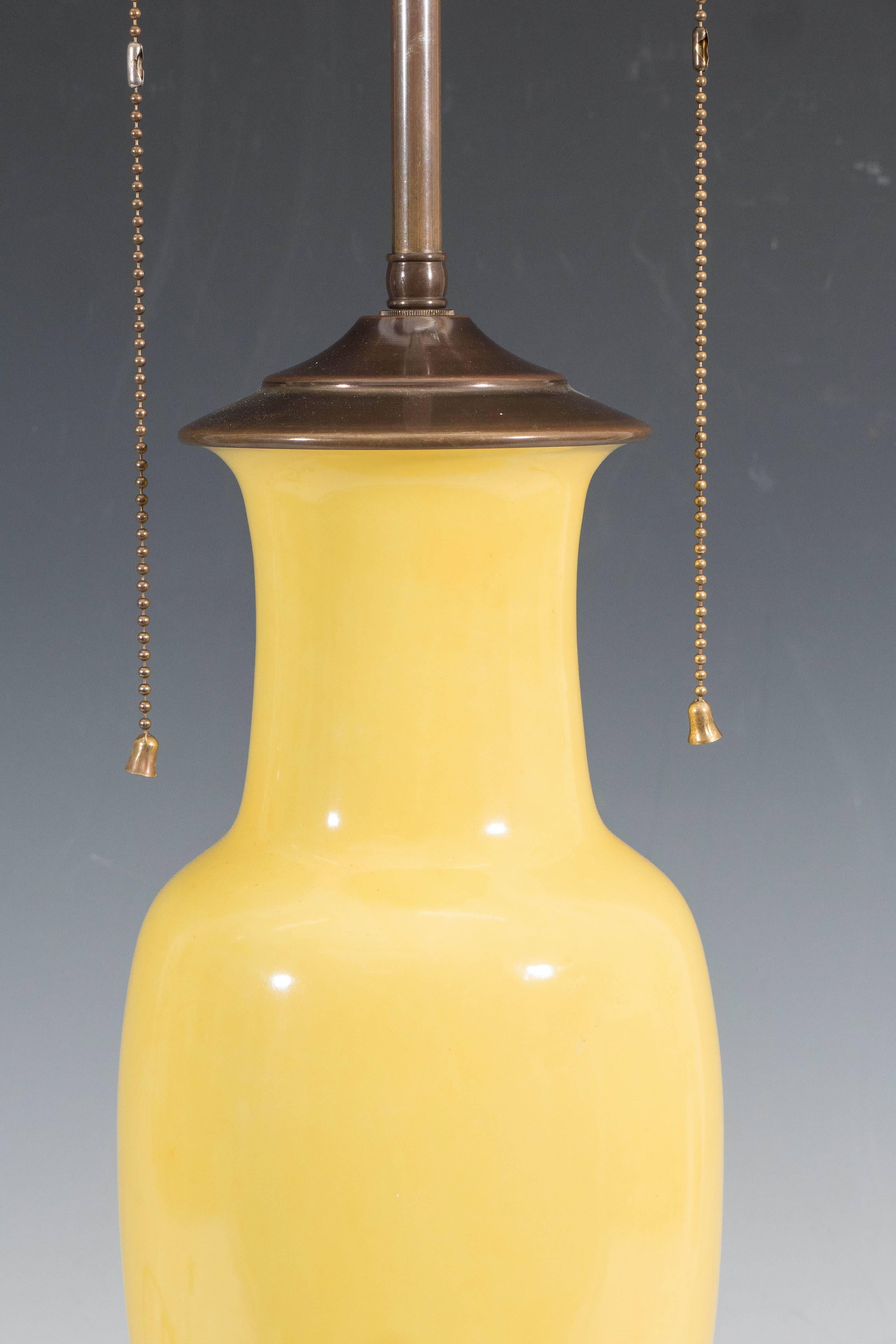 20th Century Pair of Ceramic Yellow Table Lamps as Chinese Ginger Jars