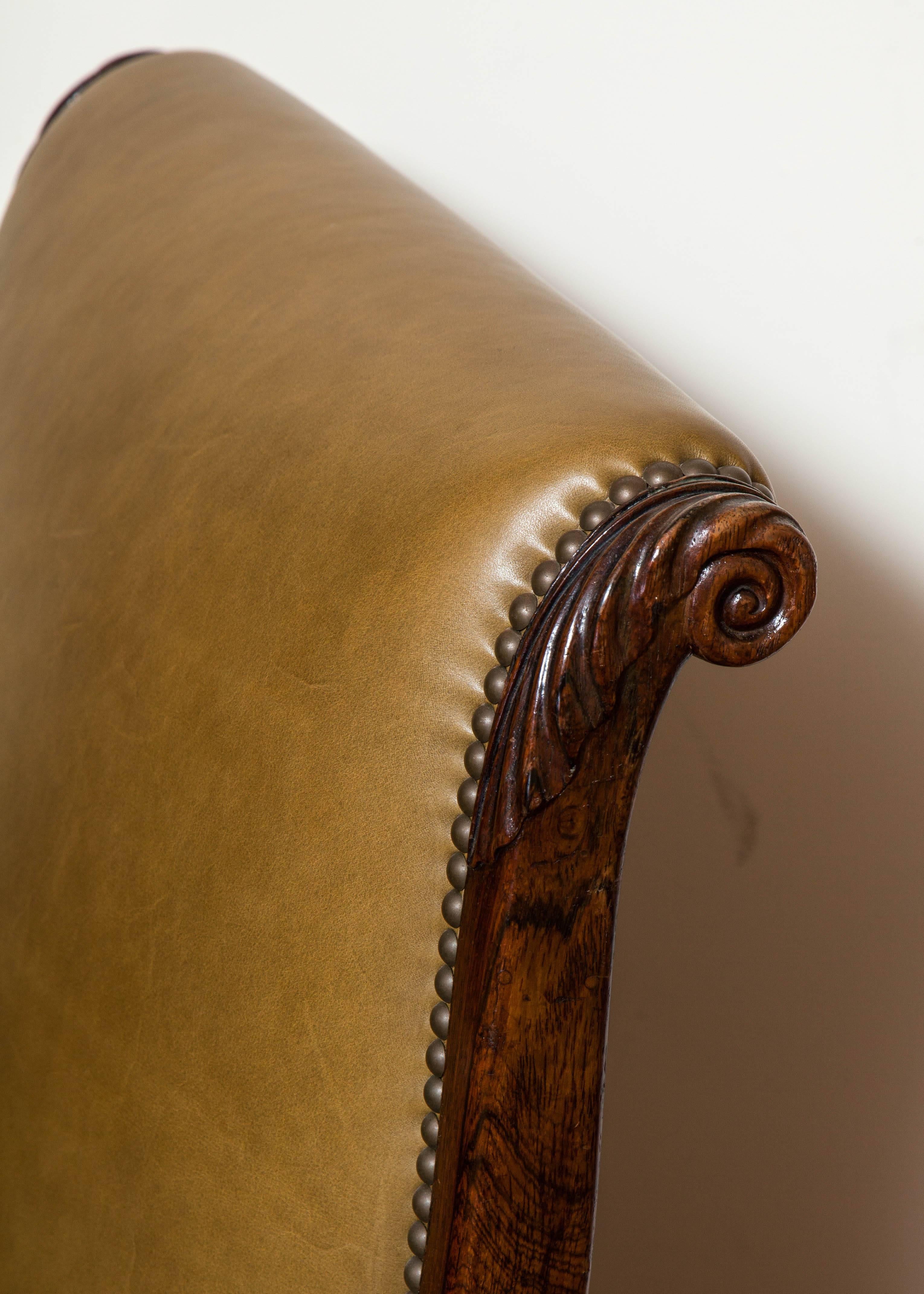 Regal William IV Carved Rosewood Library Chair In Excellent Condition In Chicago, IL