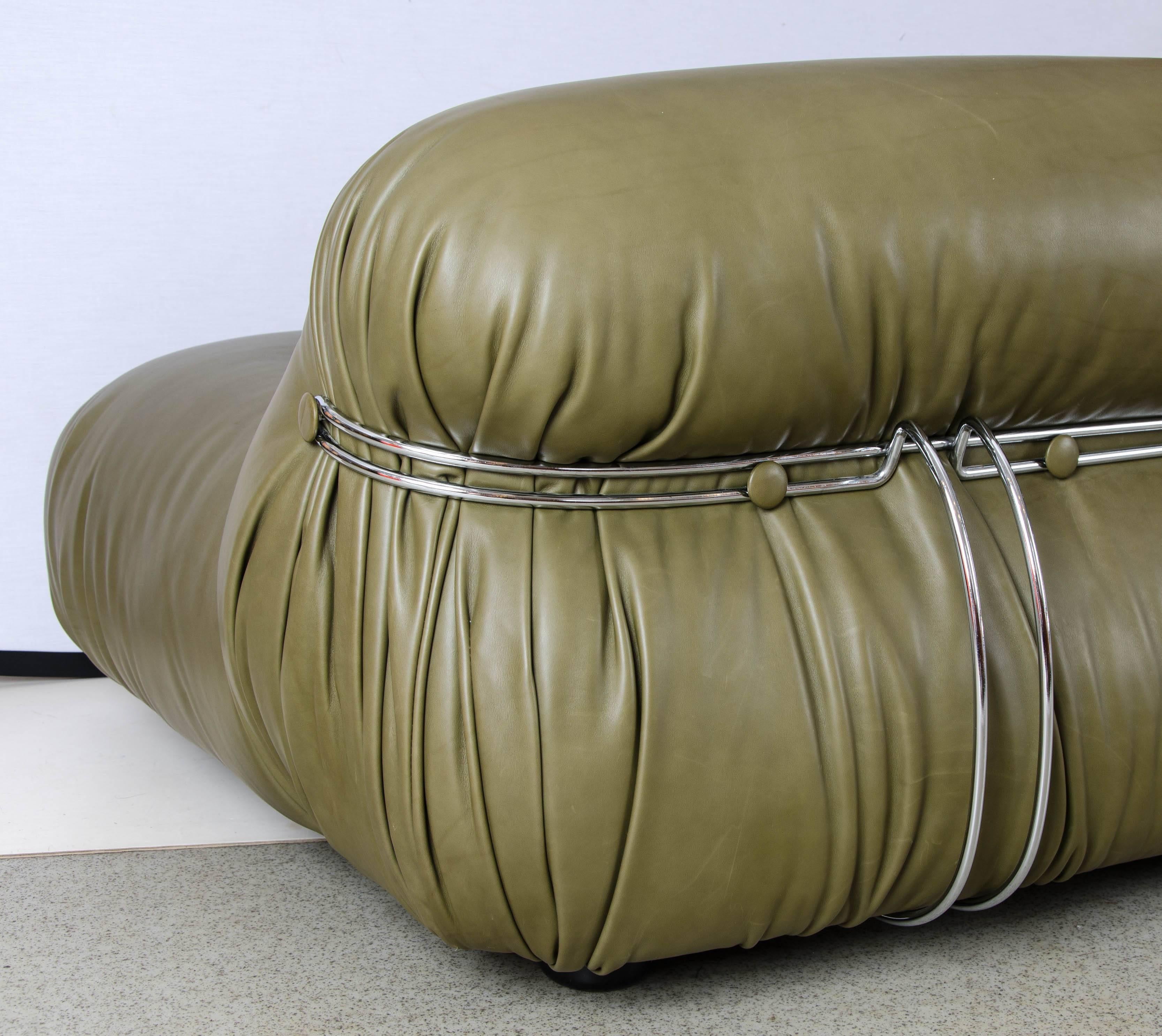 Italian Two-Seat Leather Sofa by Afra and Tobia Scarpa, circa 1968 1