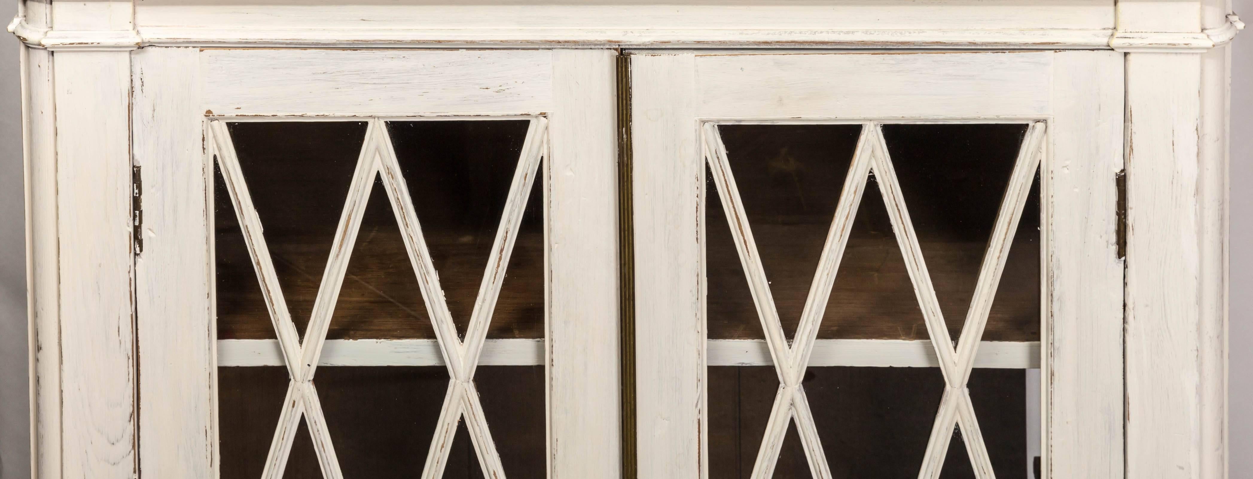 English 19th Century Painted Pine Marble-Top Cabinet In Distressed Condition In Southampton, NY