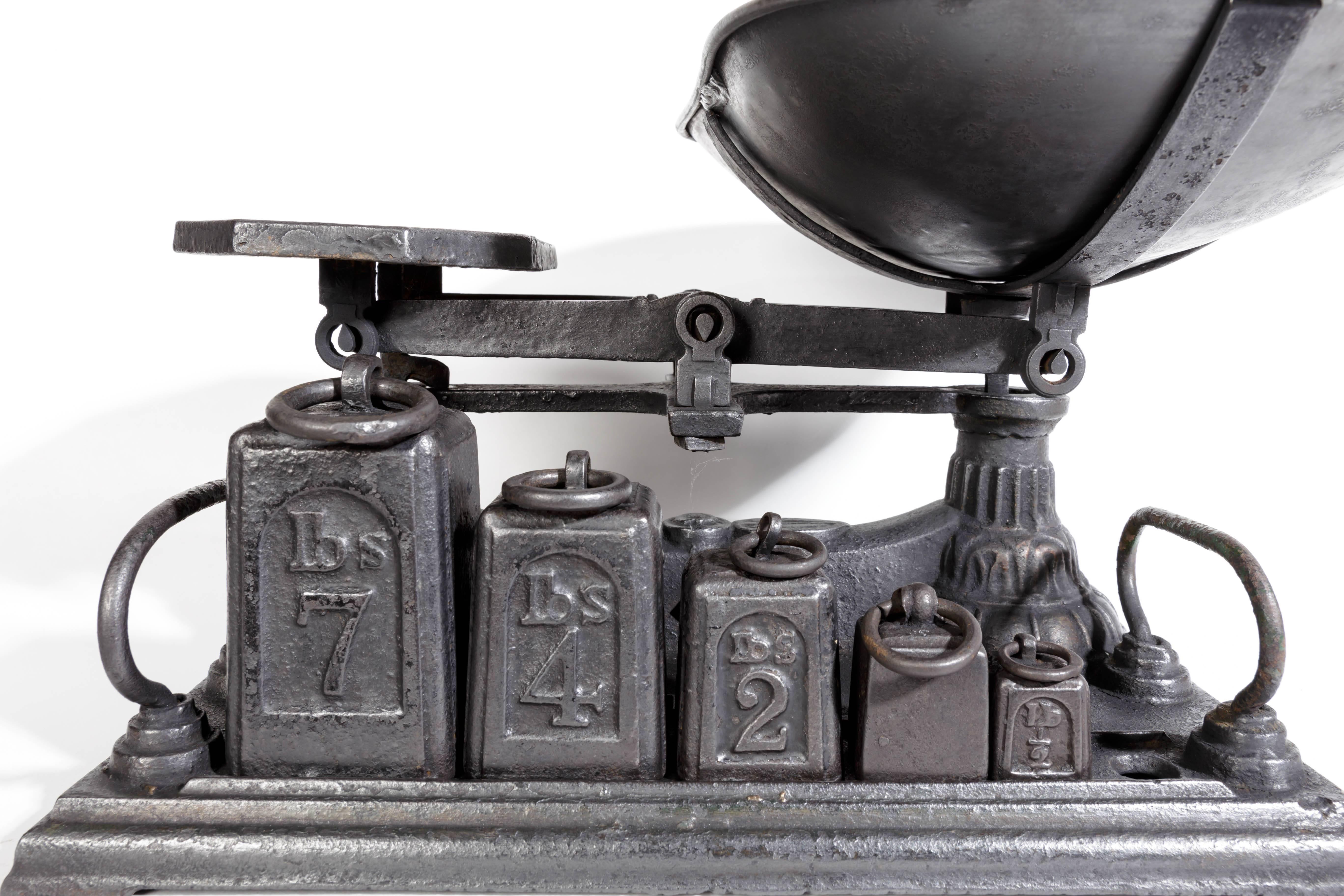 English, 19th Century Polished Cast Iron Scale For Sale 1