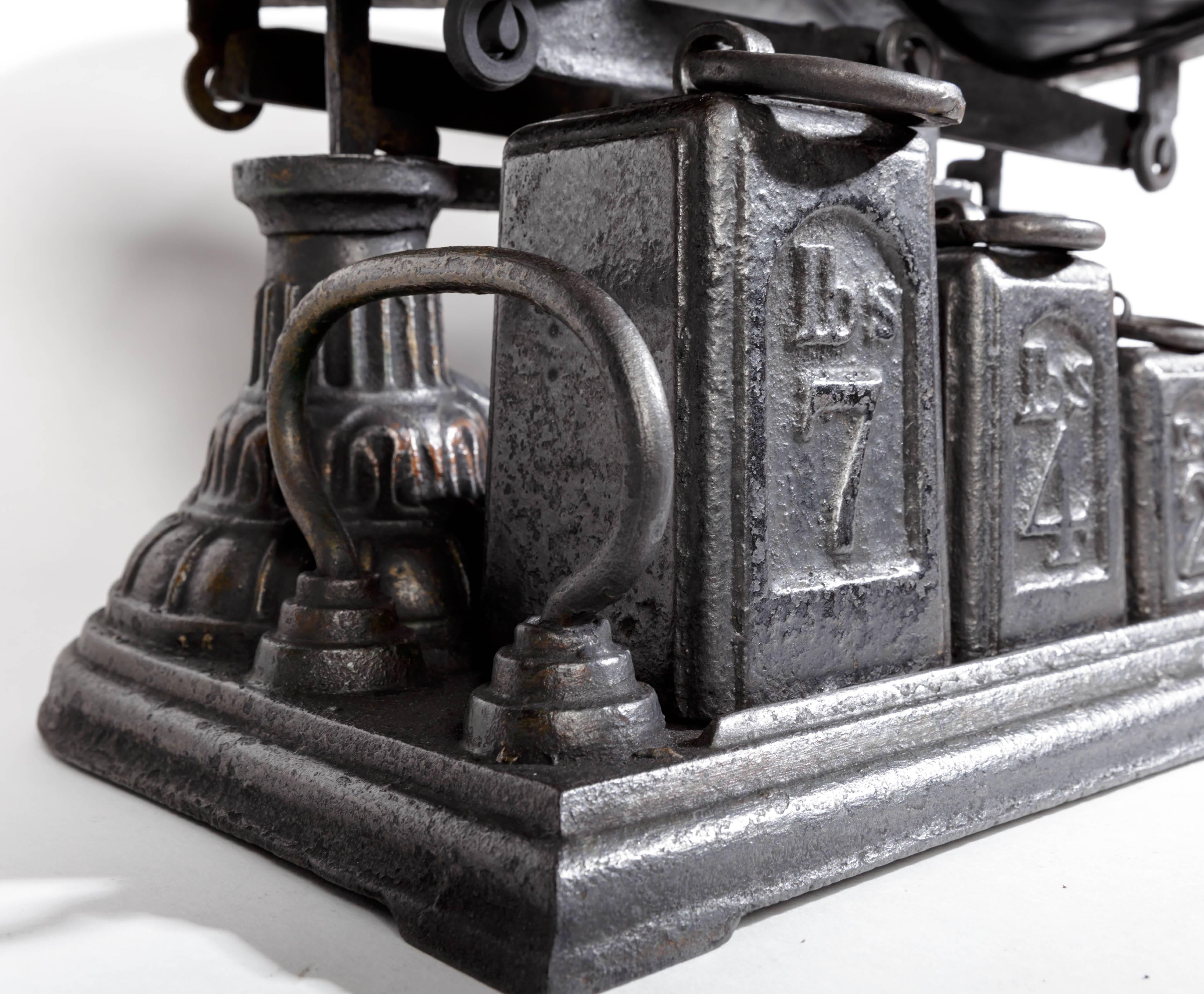 English, 19th Century Polished Cast Iron Scale For Sale 2