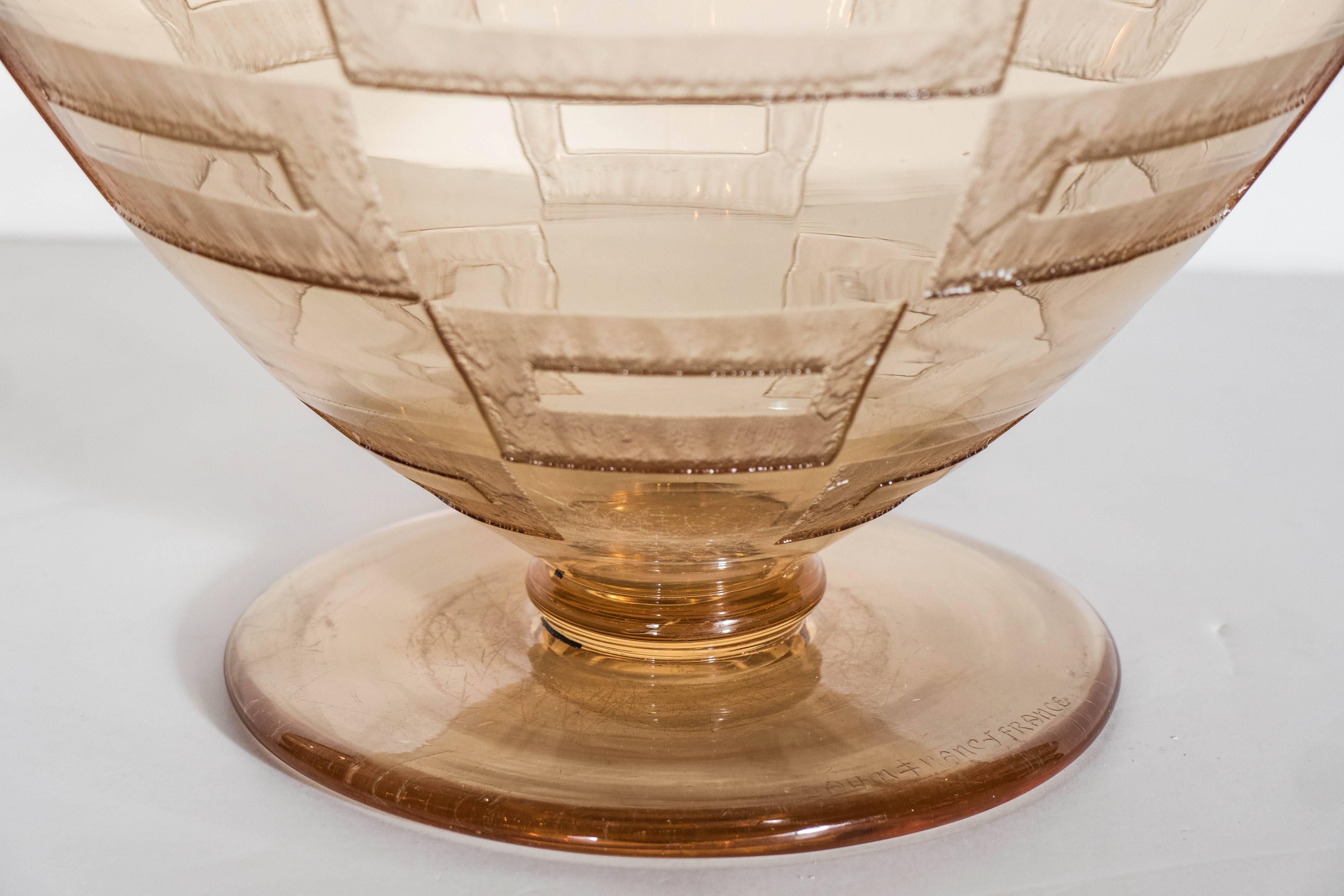 Exquisite Pair of Art Deco Acid-Etched Glass Footed Bowls by Nancy Daum  In Excellent Condition In New York, NY