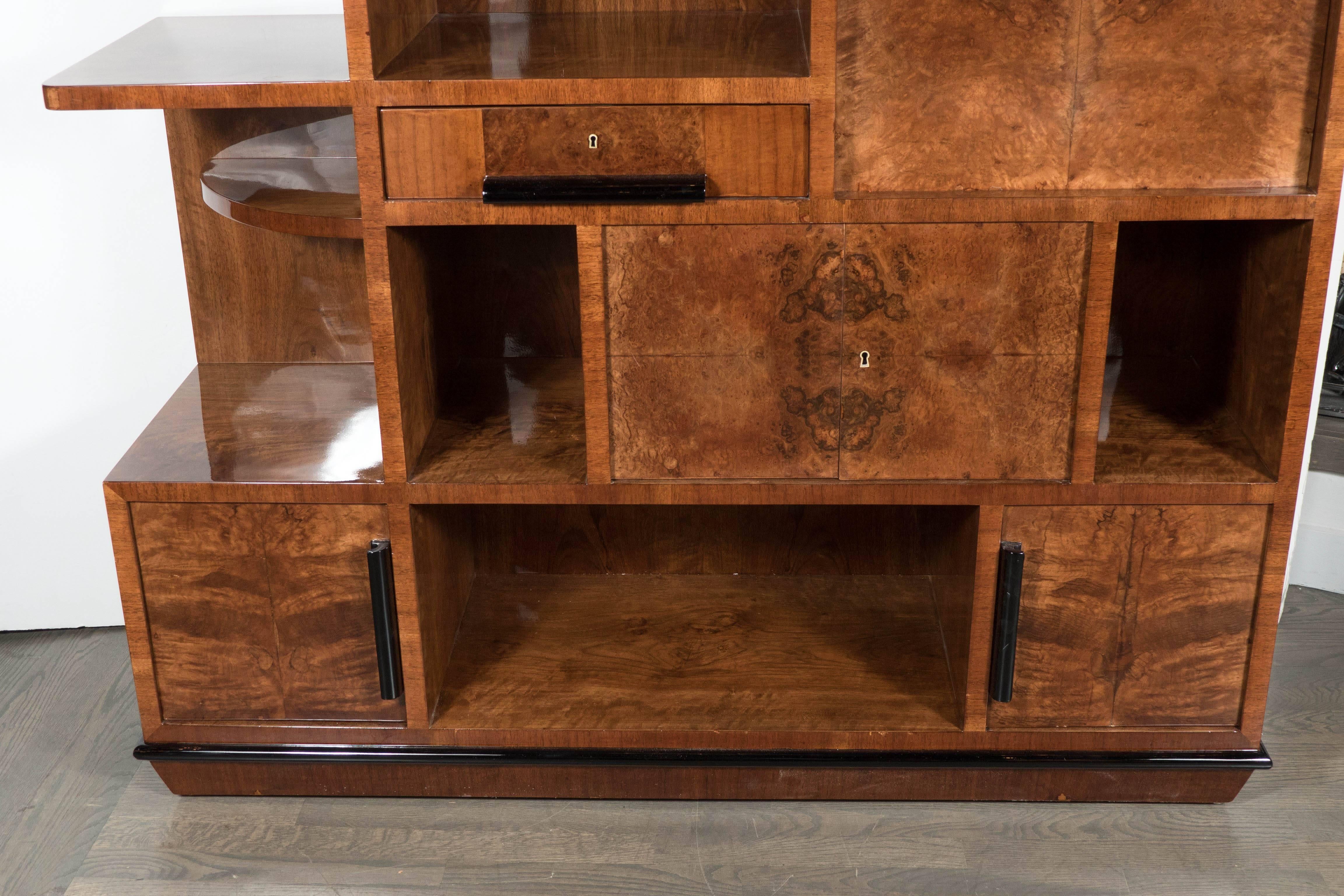 Skyscraper Art Deco Multi-Tiered Bookcase and Dry Bar in Bookmatched Walnut In Excellent Condition In New York, NY