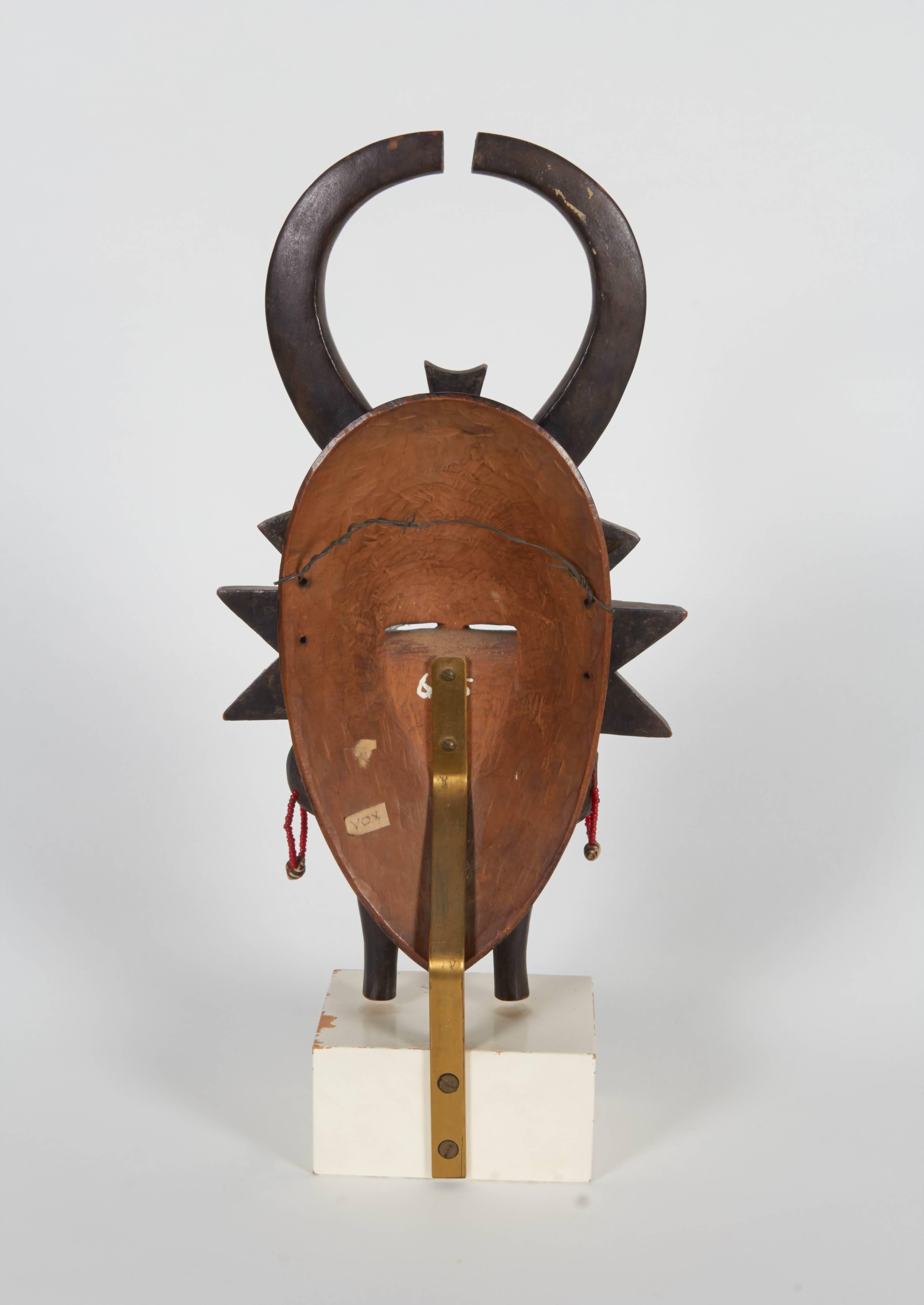 Fine Senufo Kpeli-Yehe Face Mask In Excellent Condition In New York, NY