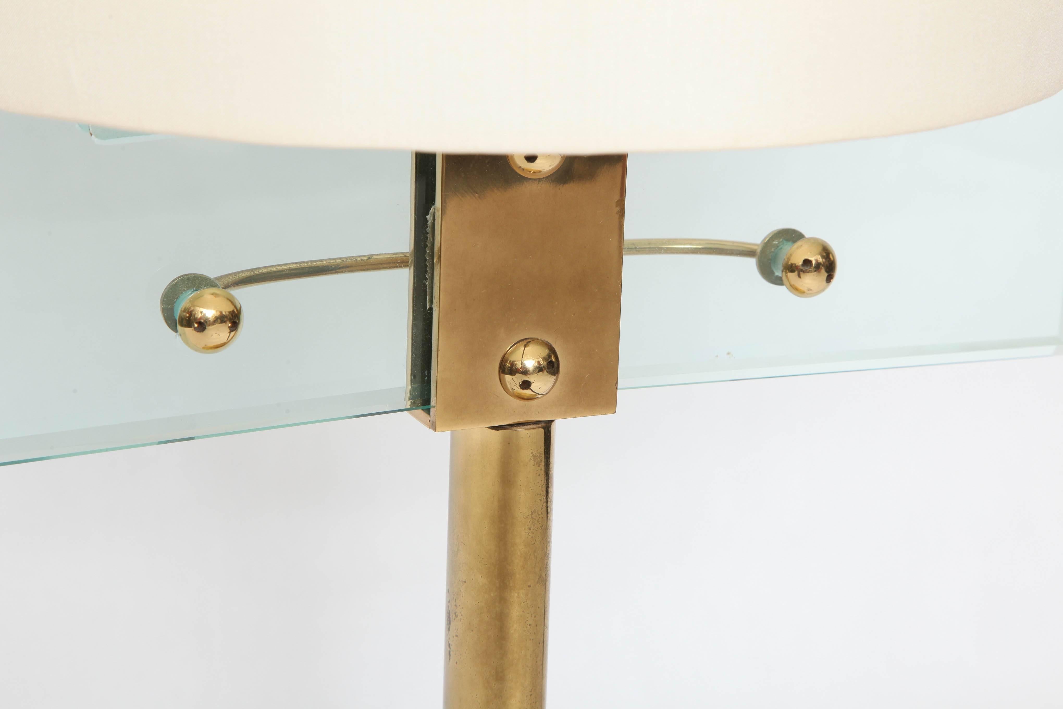 Polished Italian Glass and Brass Table Lamp by Fontana Arte