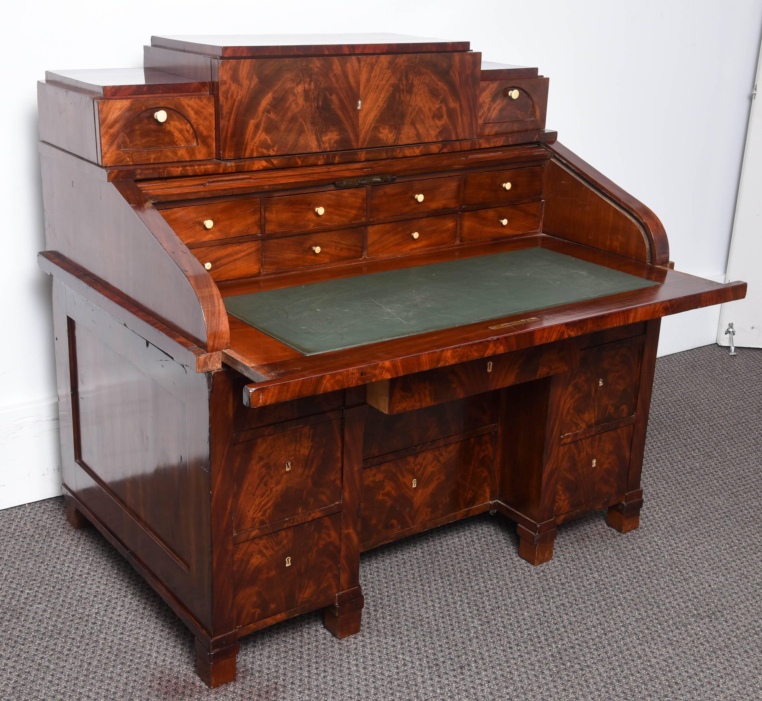 19th Century Superb Mahogany Roll Top Desk