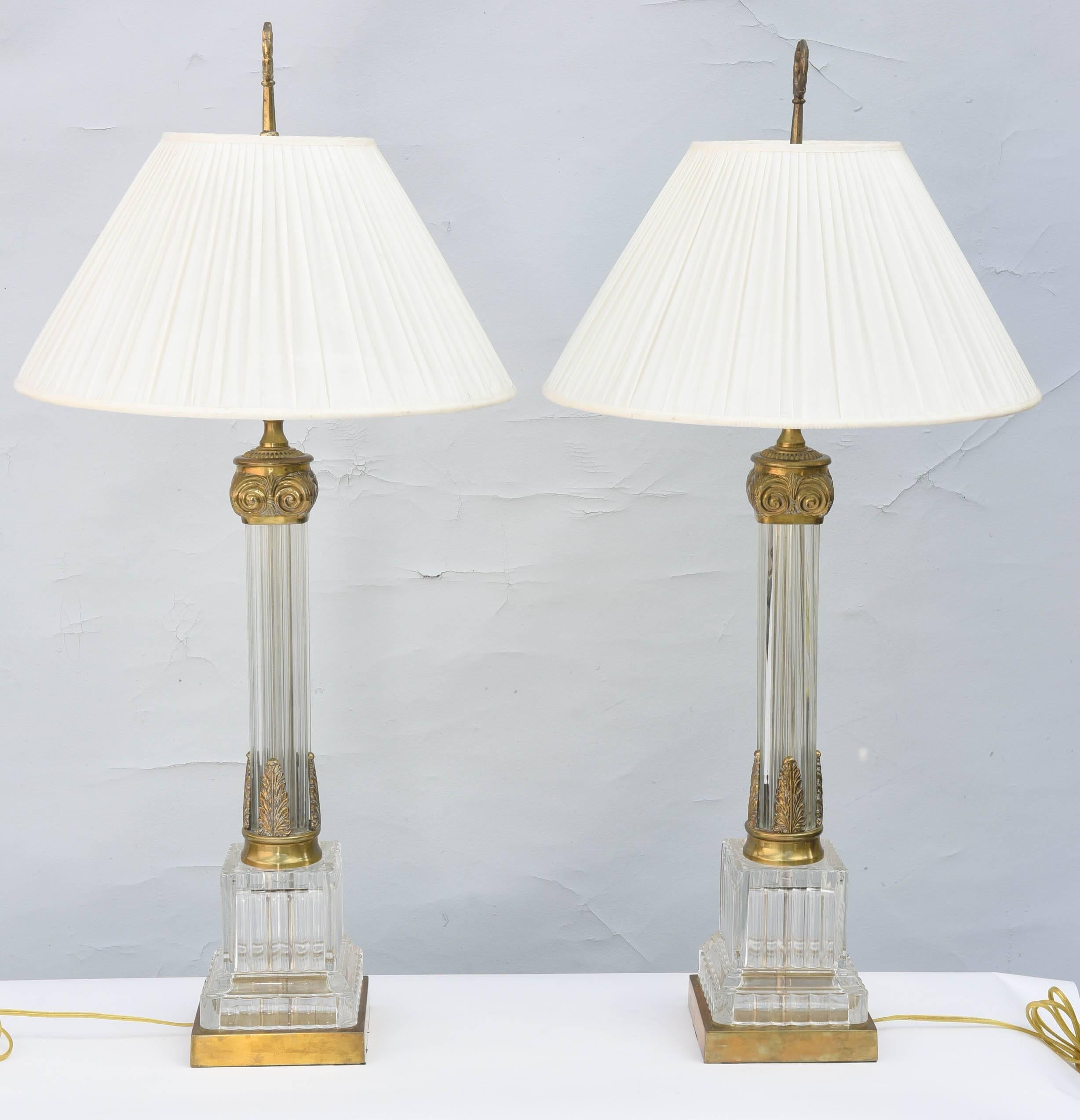 Pair of Fluted Glass Column Lamps In Excellent Condition For Sale In West Palm Beach, FL