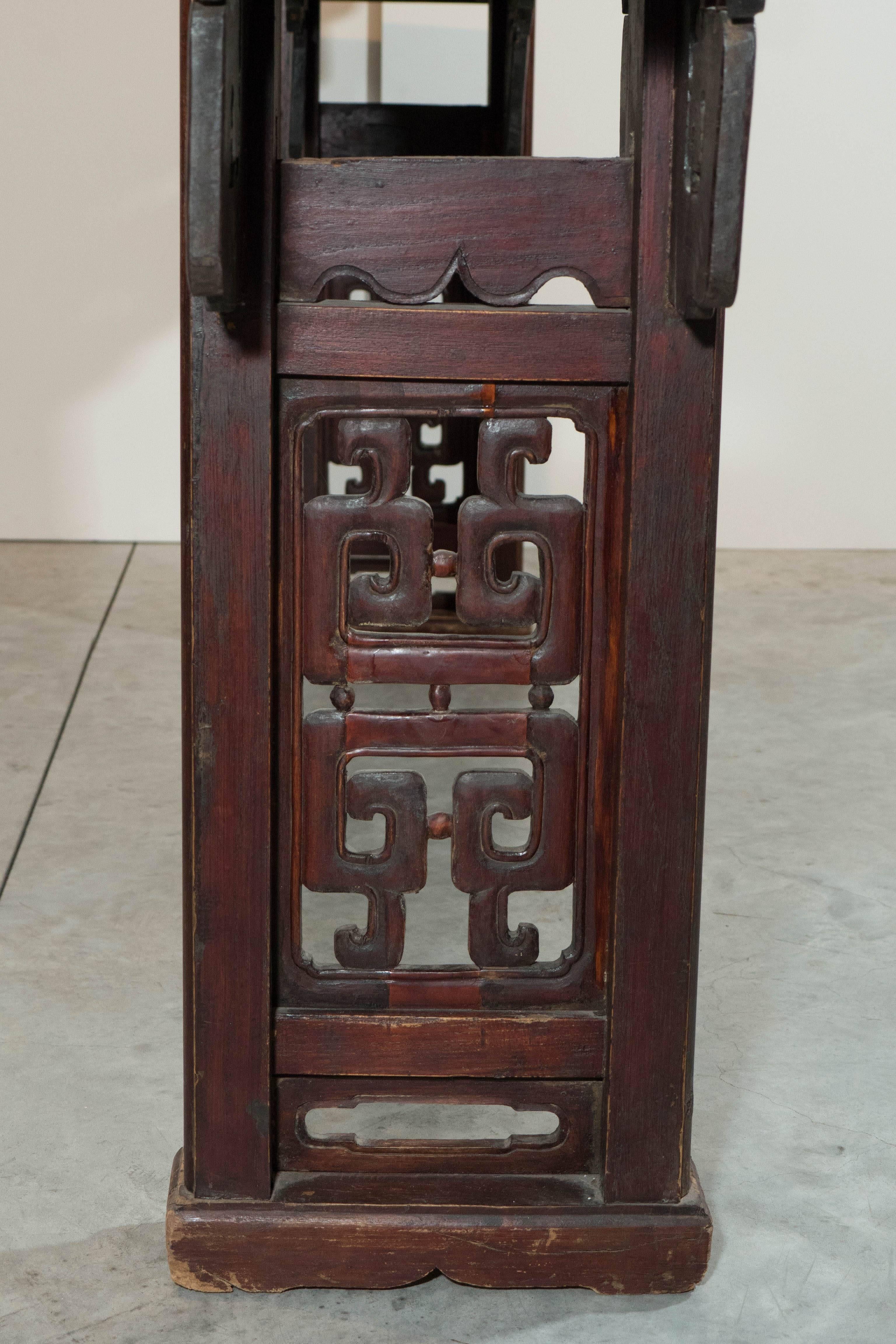 Table d'autel chinoise classique, vers 1850 en vente 1