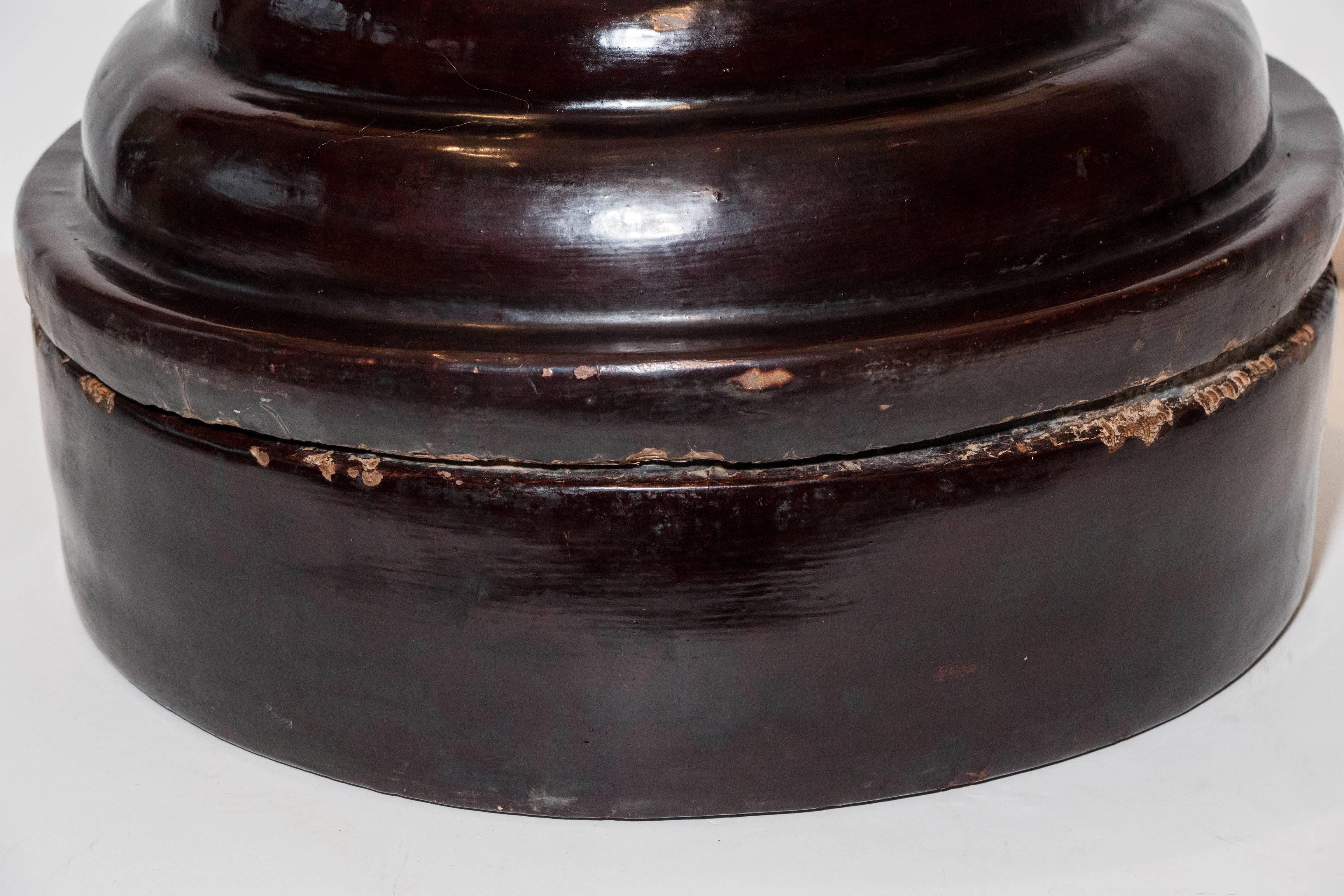Chinese Rare Heavy Lacquer Hat Box, circa 1800 For Sale