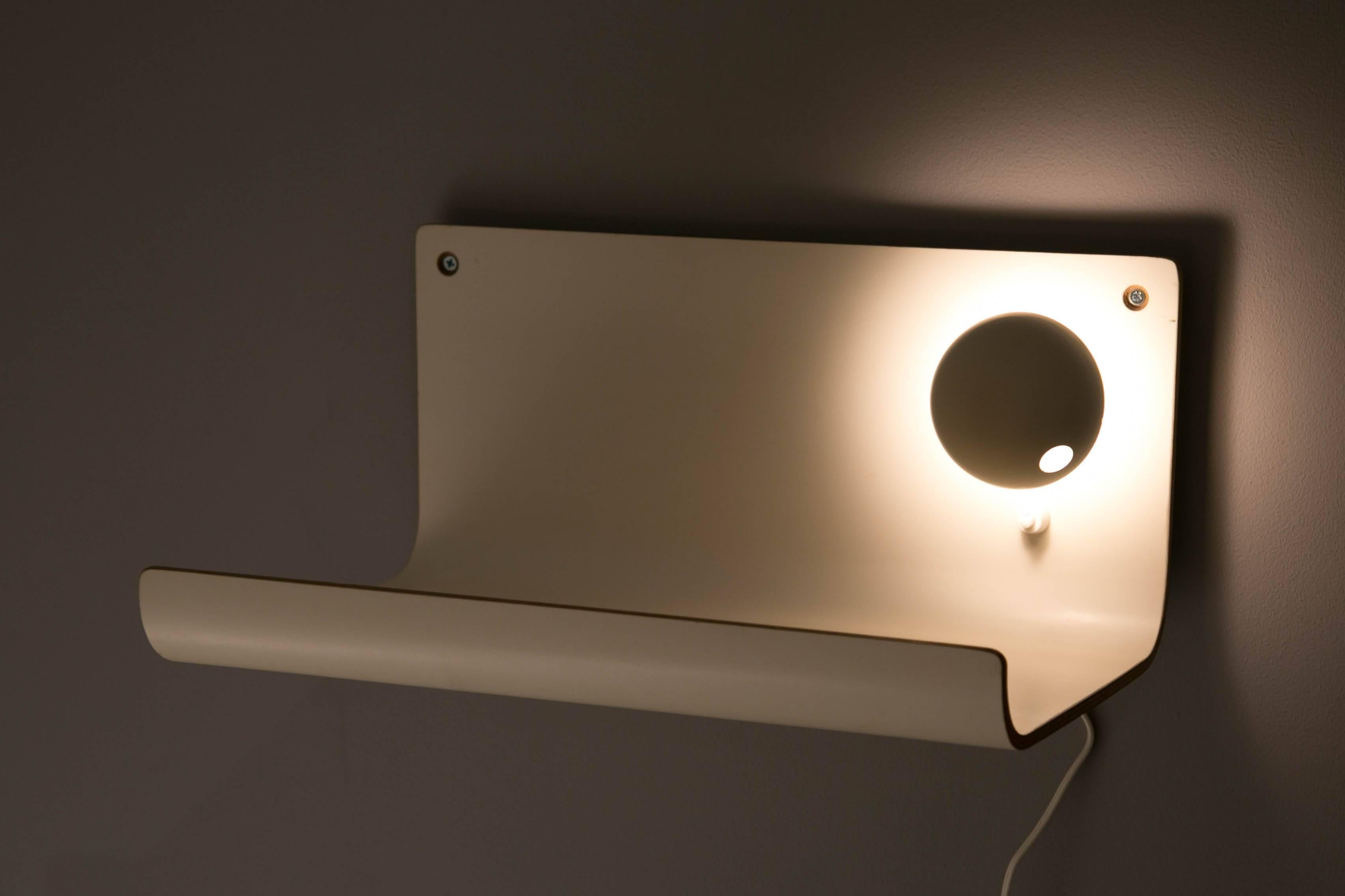 Milieu du XXe siècle Paire d'étagères de luminaires par Pierre Guariche, édition Negroni, 1969 en vente