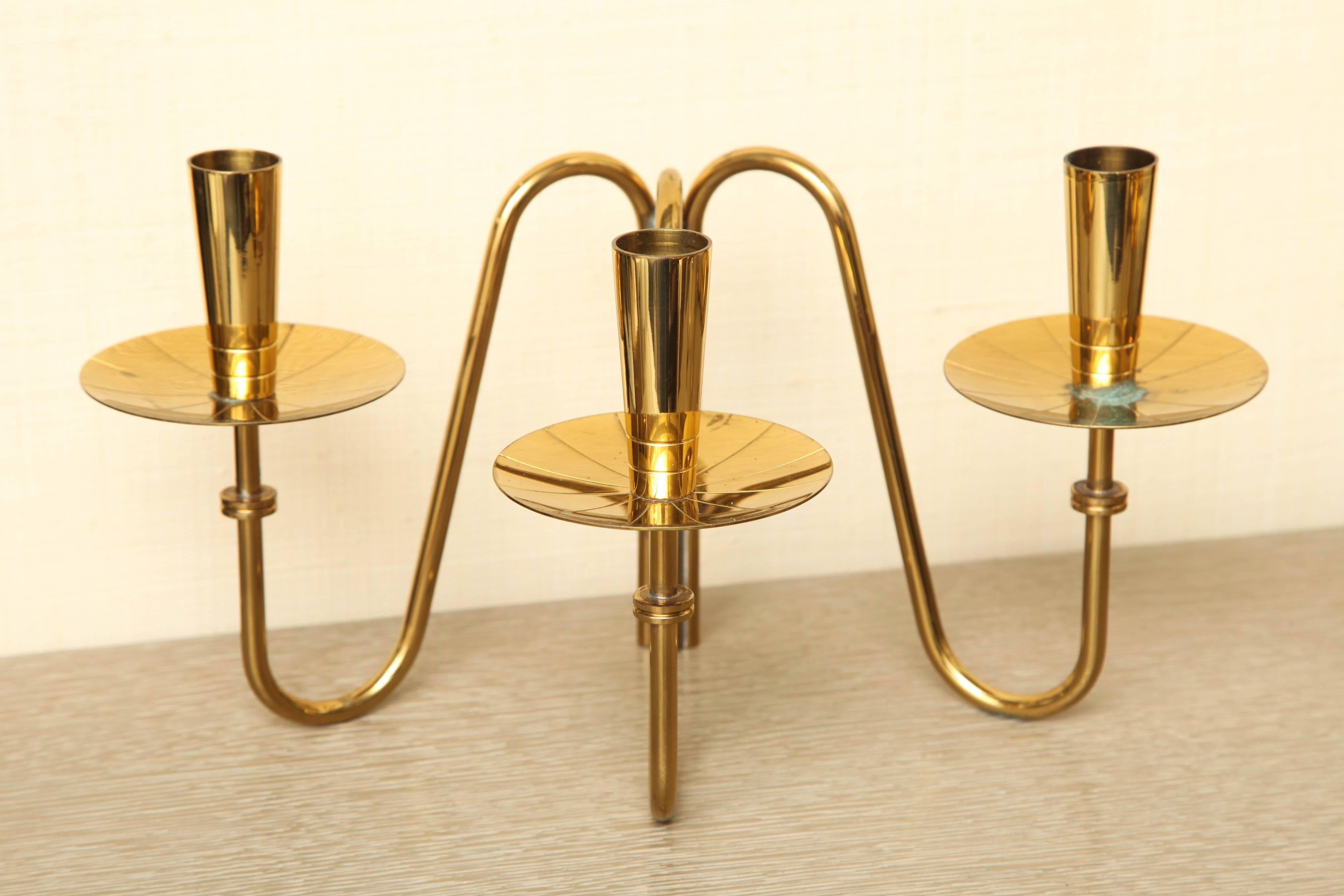 Pair of Brass Candle Holders by Tommi Parzinger, circa 1960 In Good Condition For Sale In New York, NY
