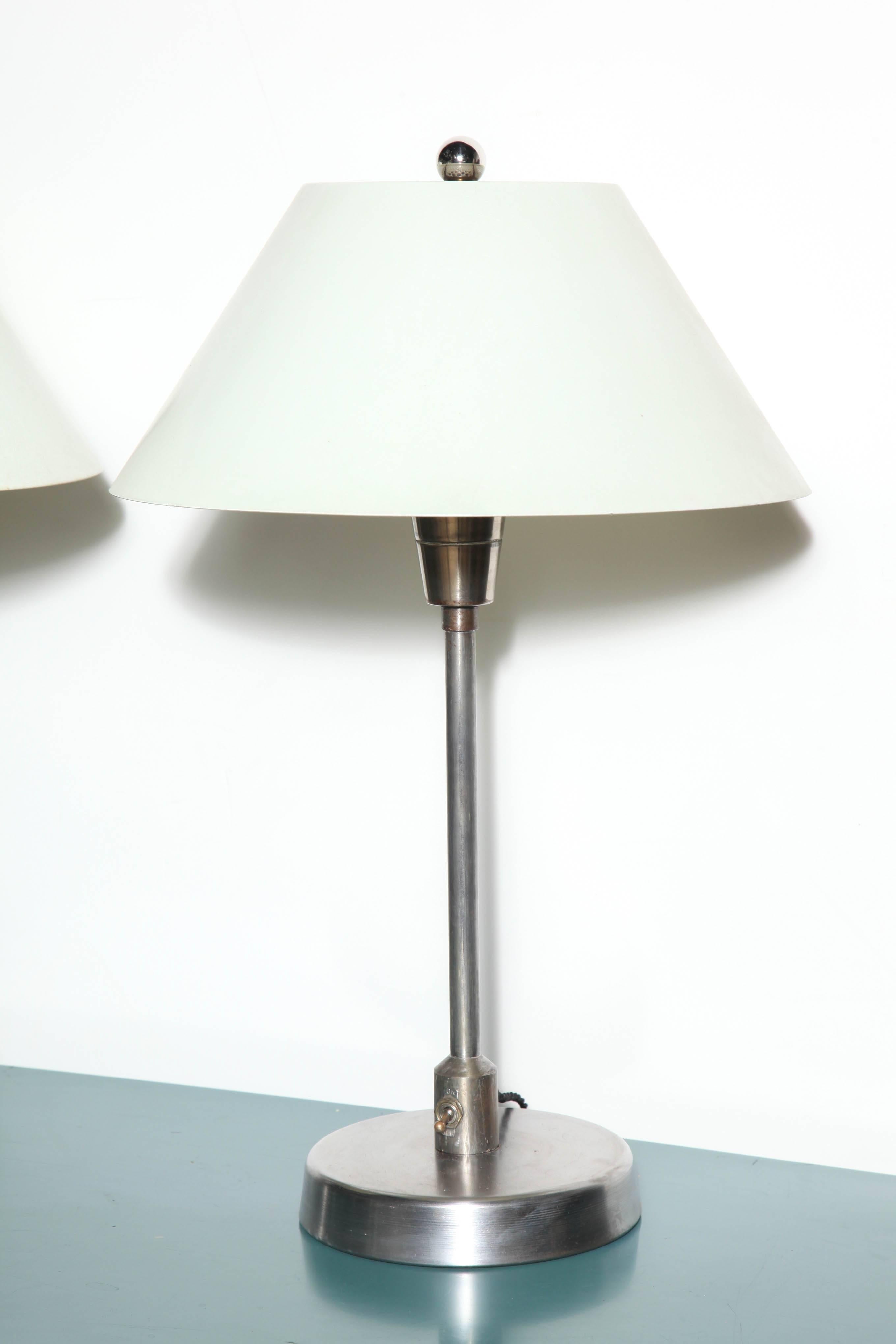 Mid-Century Modern Pair of Steel Table Lamps with Cream Fiberglass Shades, 1950's For Sale