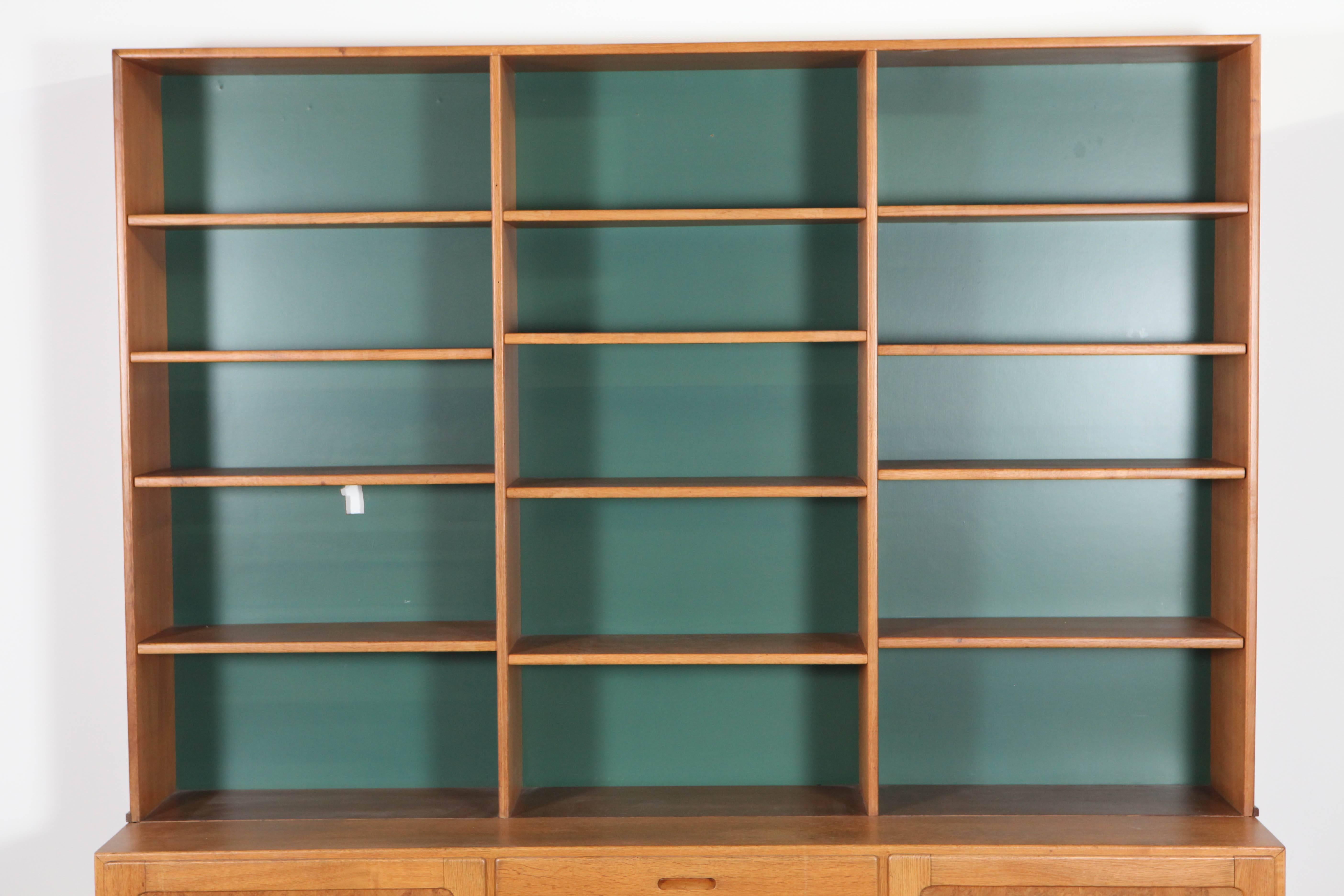 Mid-Century Modern Oak and Green Cabinet and Bookshelf with Six Lateral Drawers