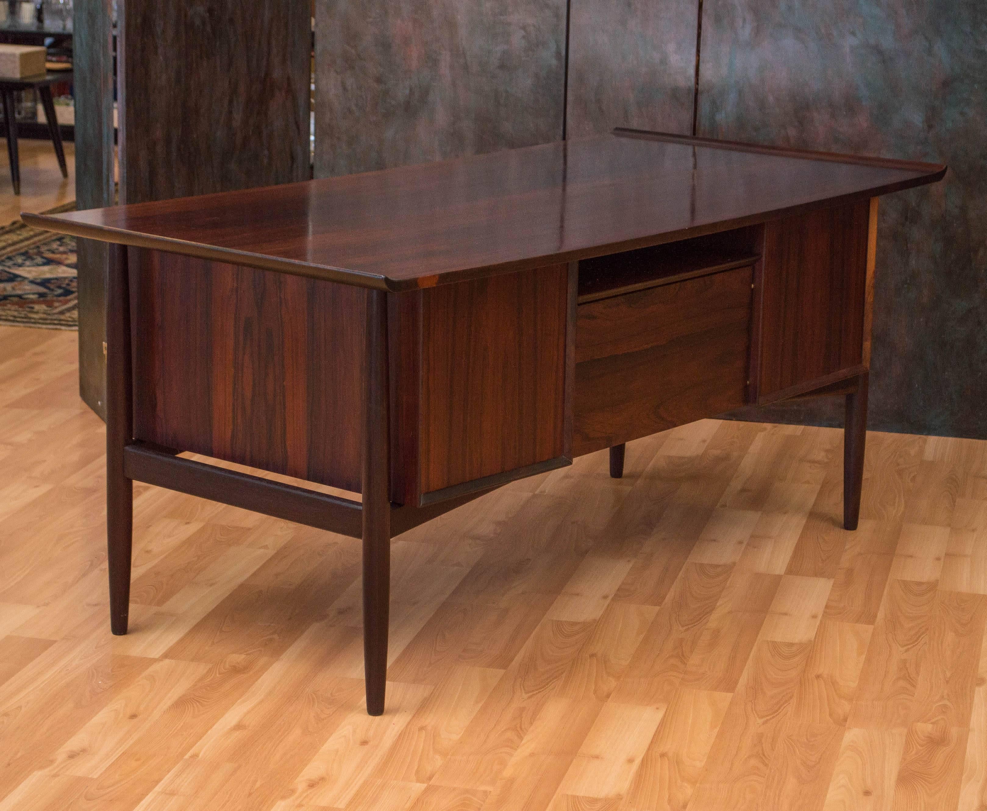 Mid-20th Century Executive Rosewood Desk by Svend Aage Madsen
