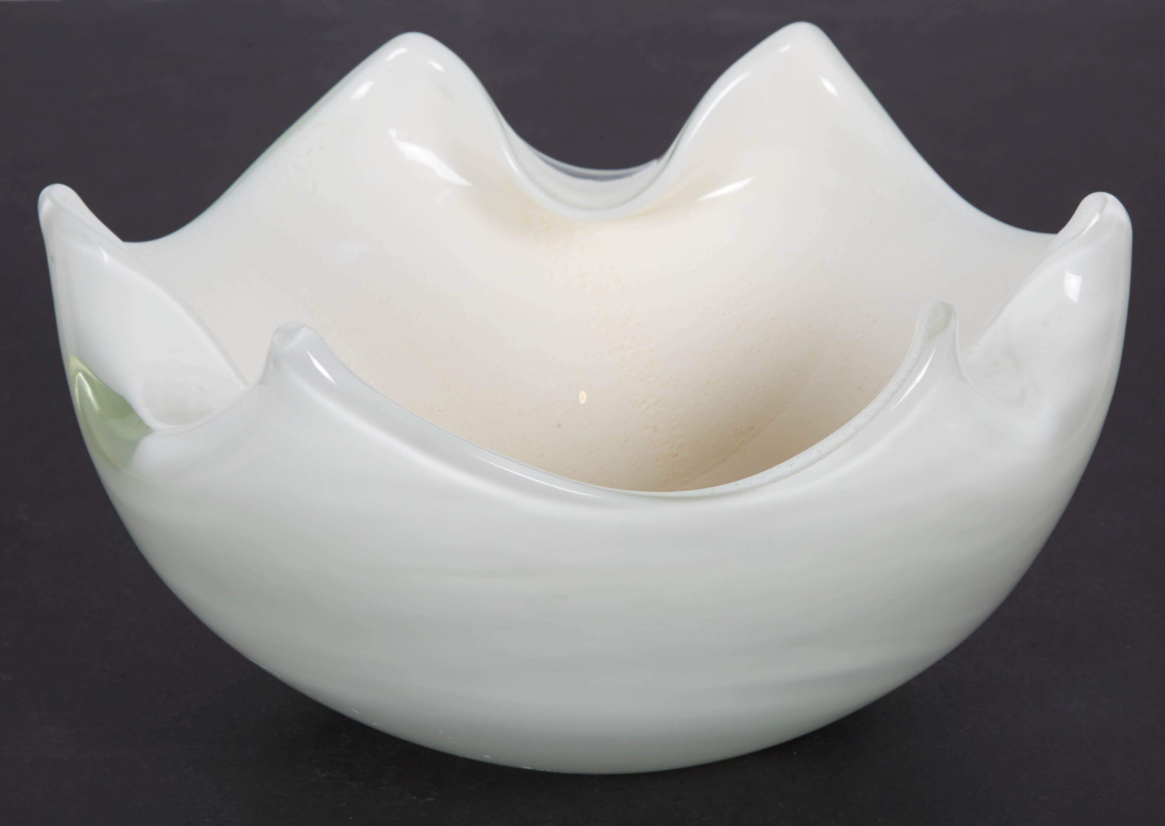 Gorgeous Sommerso Bowl by Camer Glass In Good Condition In New York, NY