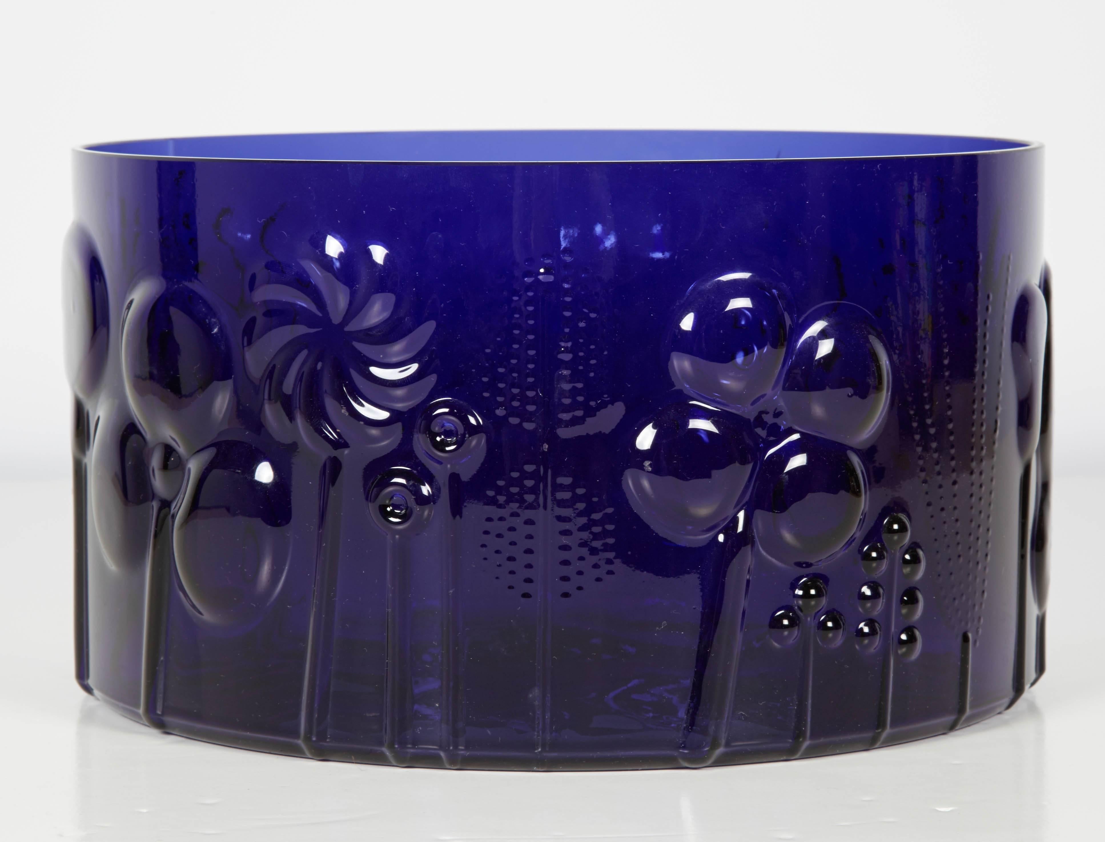 Charming, large  crystal fruit bowl or centerpiece from the Flora series by Oiva Toikka. This piece is an unusual cobalt blue. Beautiful! Please contact for location.