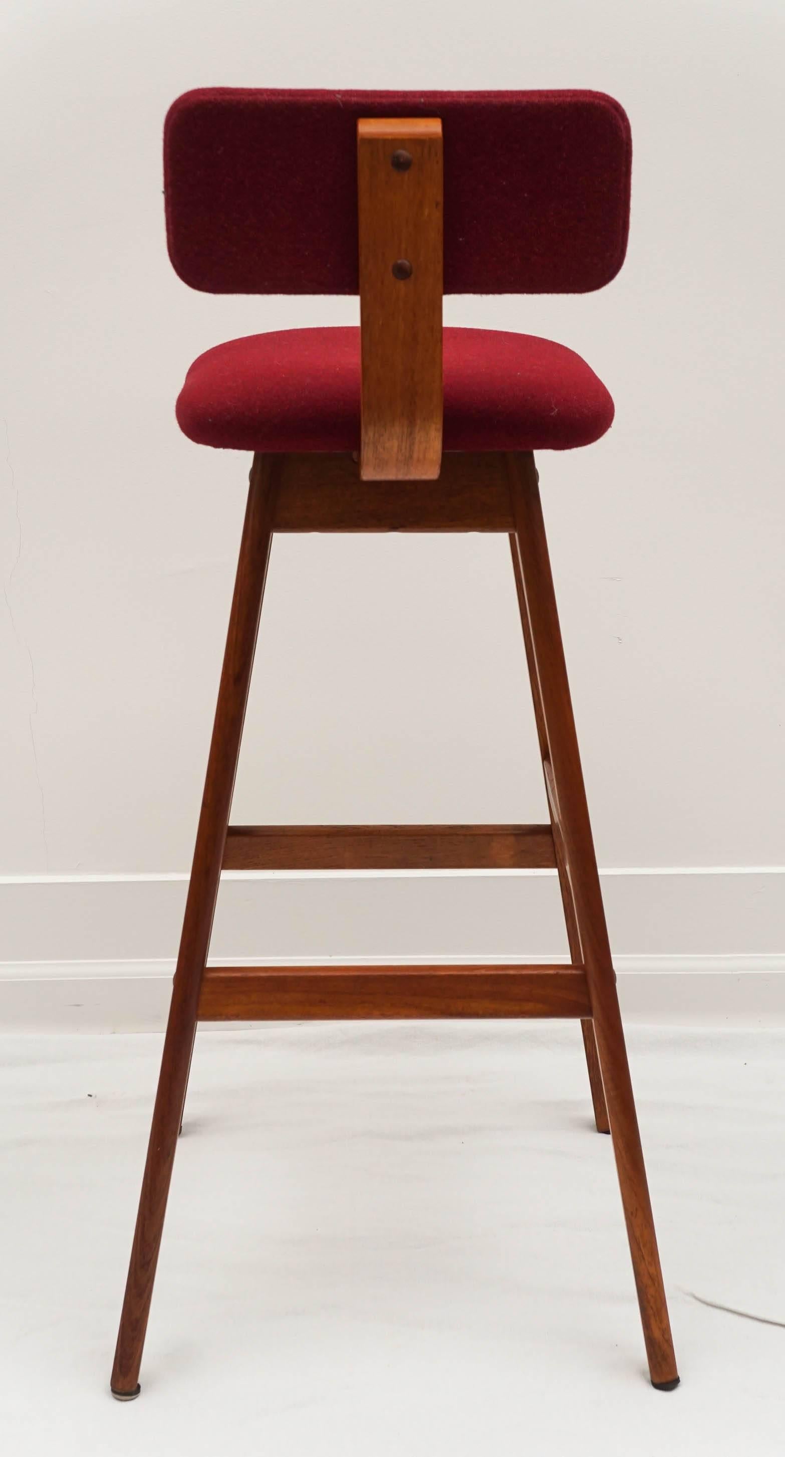 Pair of Danish Barstools for Vandrup Stolefabrik  In Excellent Condition For Sale In Canaan, CT