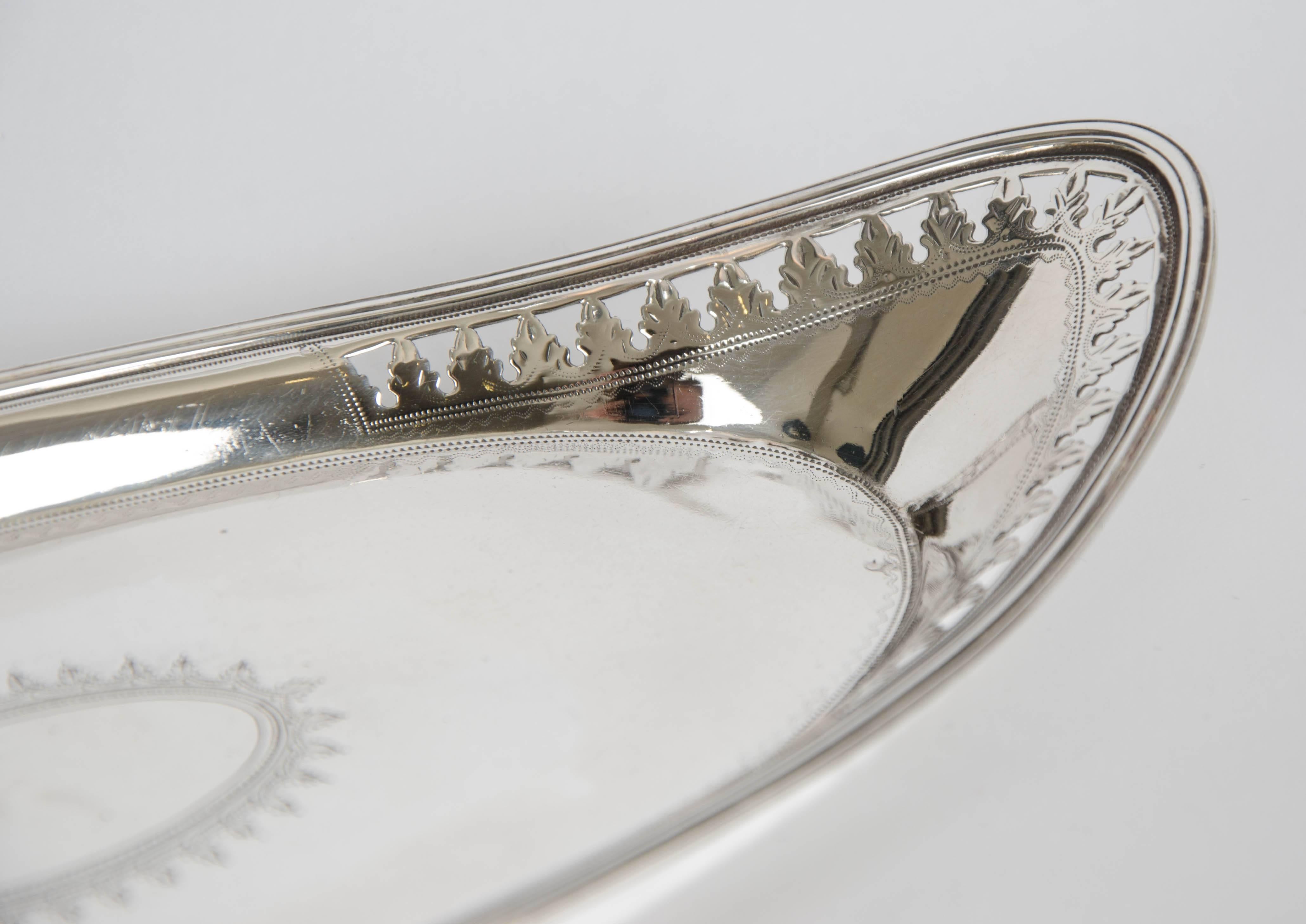 George III Sterling Silver Georgian Snuffer Tray C.1794 For Sale