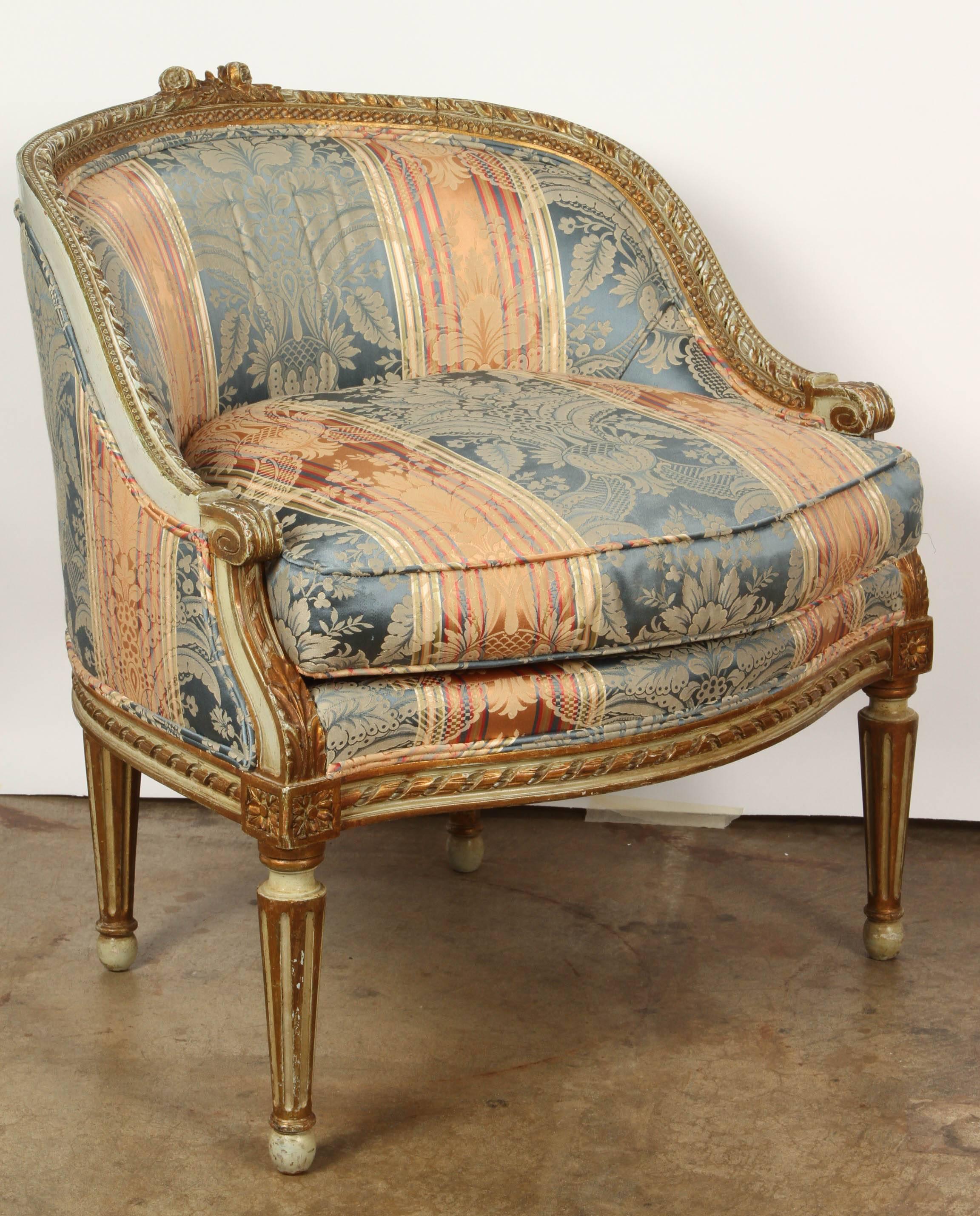 French Neoclassical Style Duchesse Brisse In Good Condition In Pasadena, CA