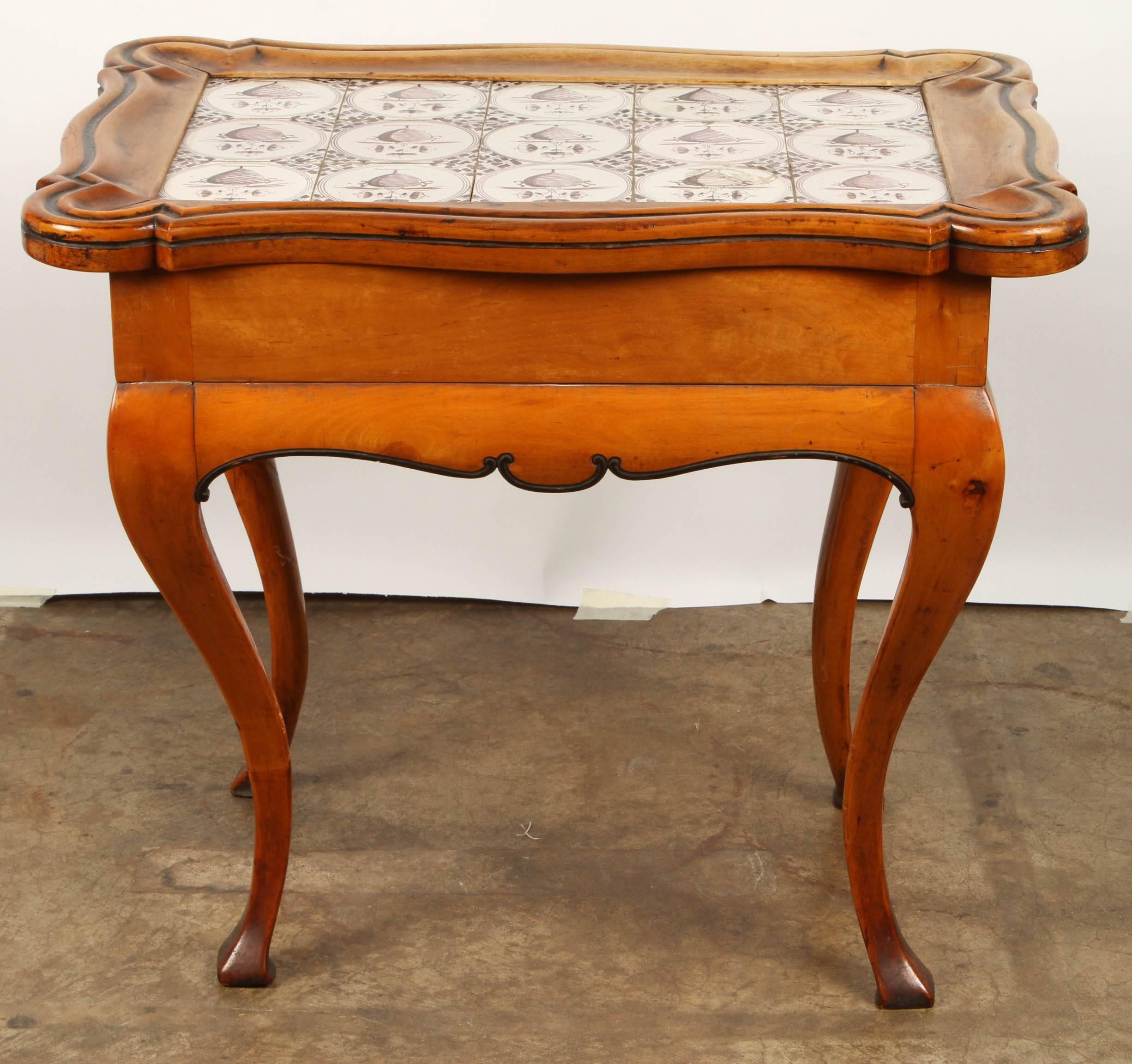 Northern German Rococo Style Table with Kellinghus Tile 4