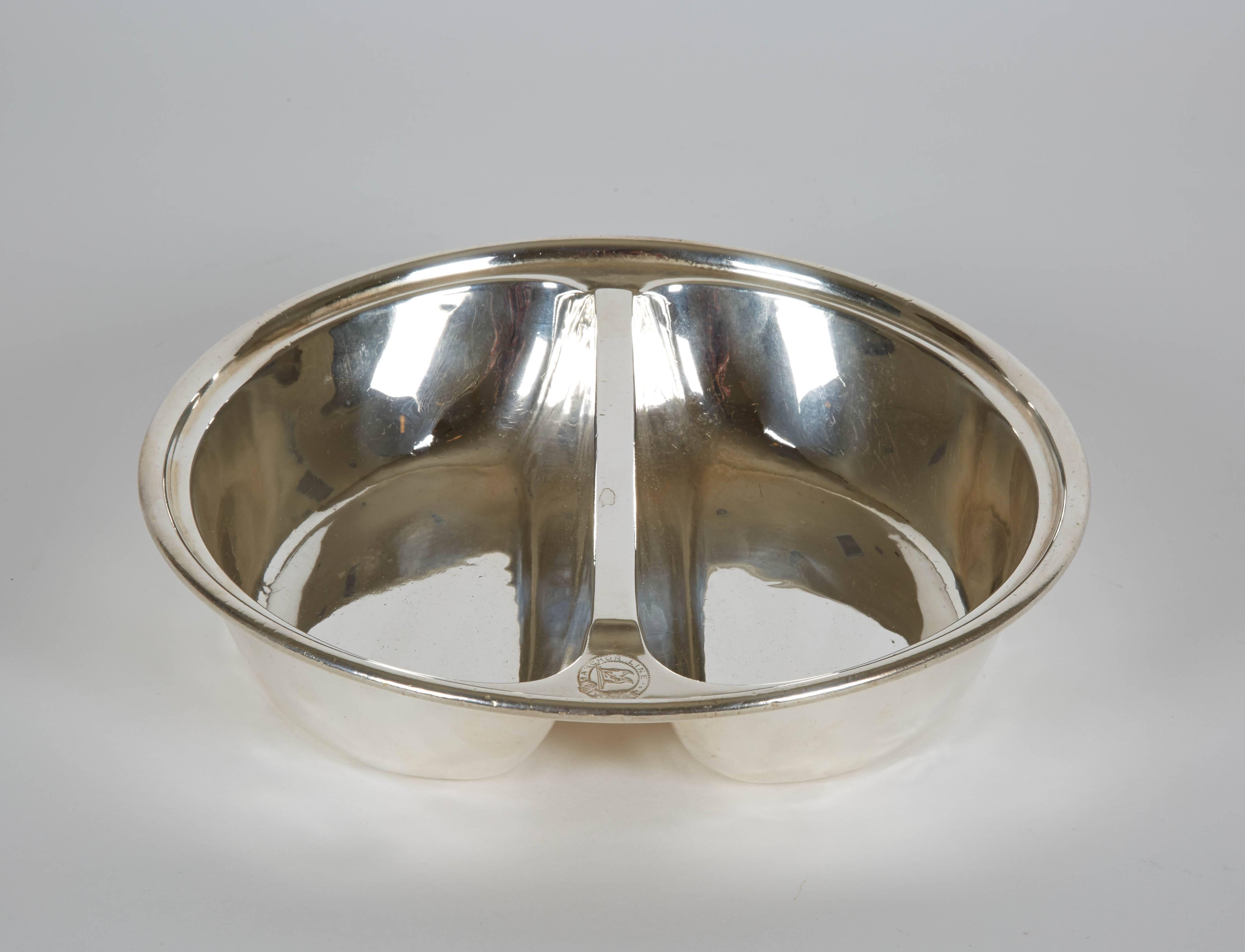 20th Century Vintage Hotel Silver Round Serving Dish For Sale