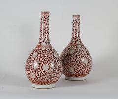 Fine Pair of Chinese Porcelain Bottle Shaped Vases,  Daoguang period (1821-1850)
