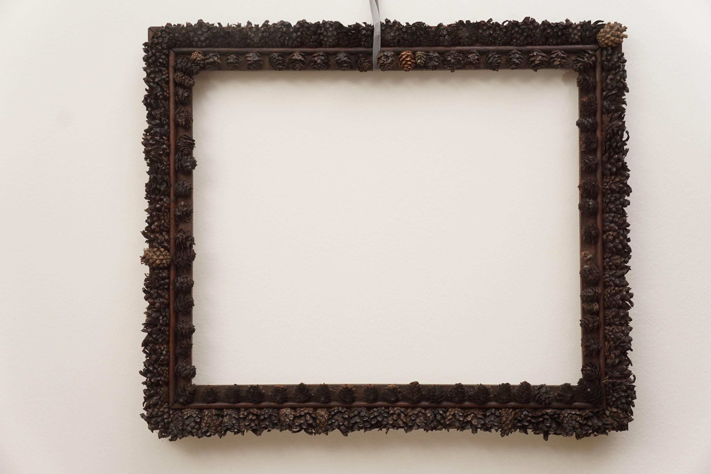 pinecone picture frame