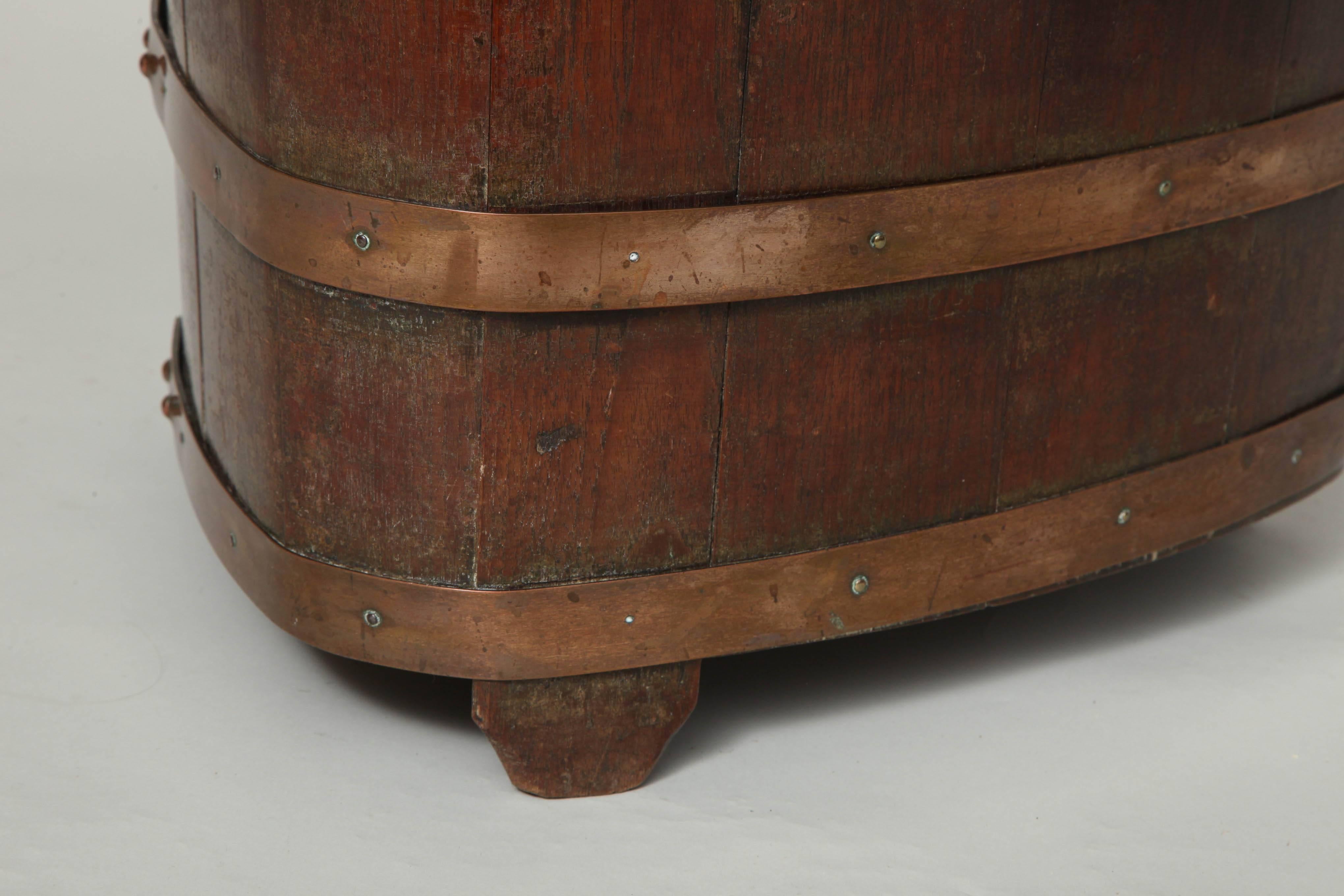 Triangular Oak and Bronze Log Bin In Good Condition In Greenwich, CT