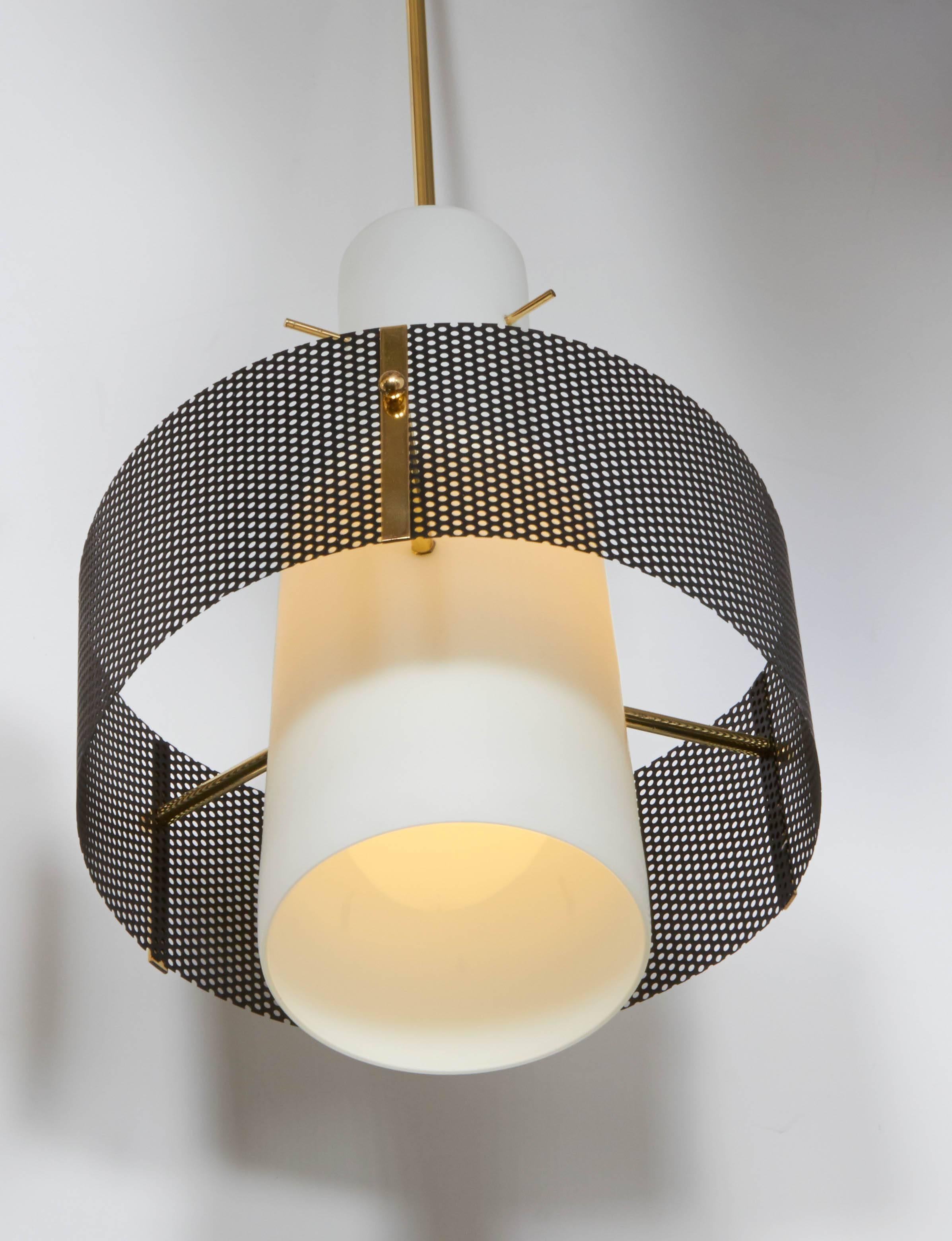 Italian 1950s Pendant Light Attributed to Stilnovo In Good Condition In New York, NY