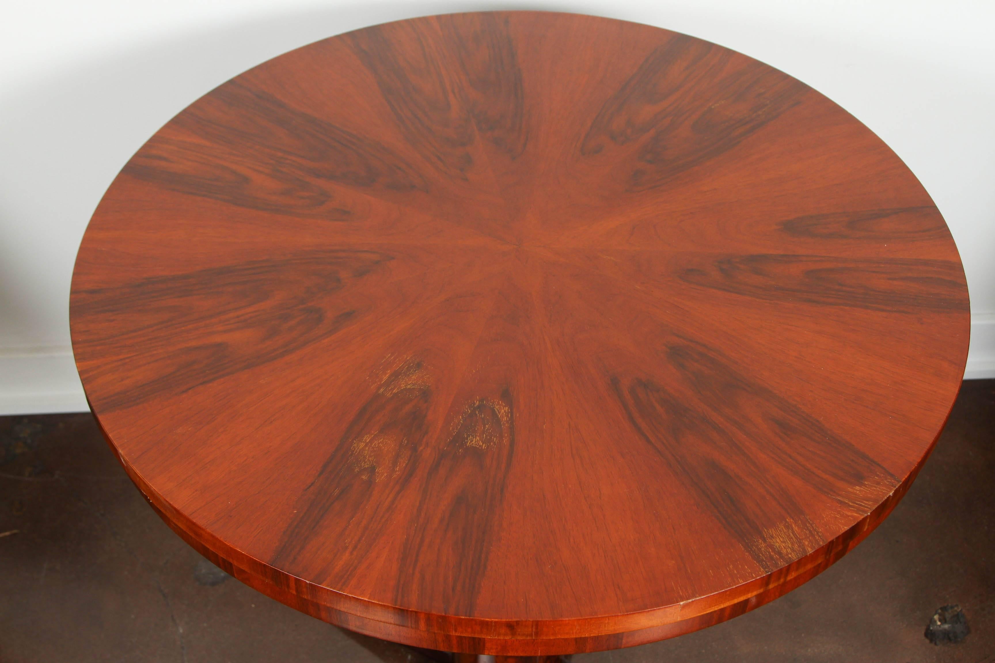 Vintage occasional table made of flamed mahogany, circa 1930s. Good original condition.