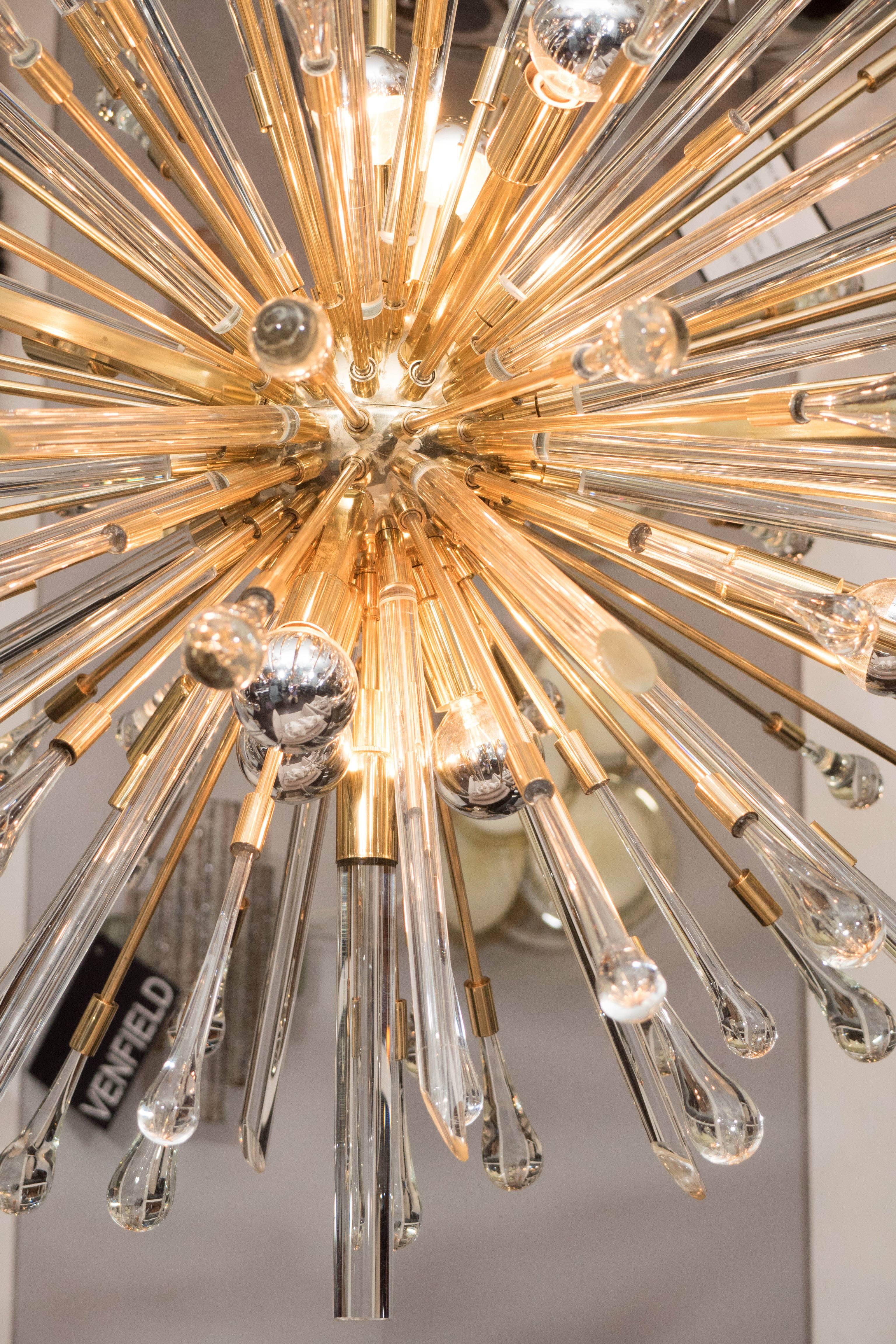 Lampadario a goccia ovale Sputnik personalizzato in ottone in vendita 1