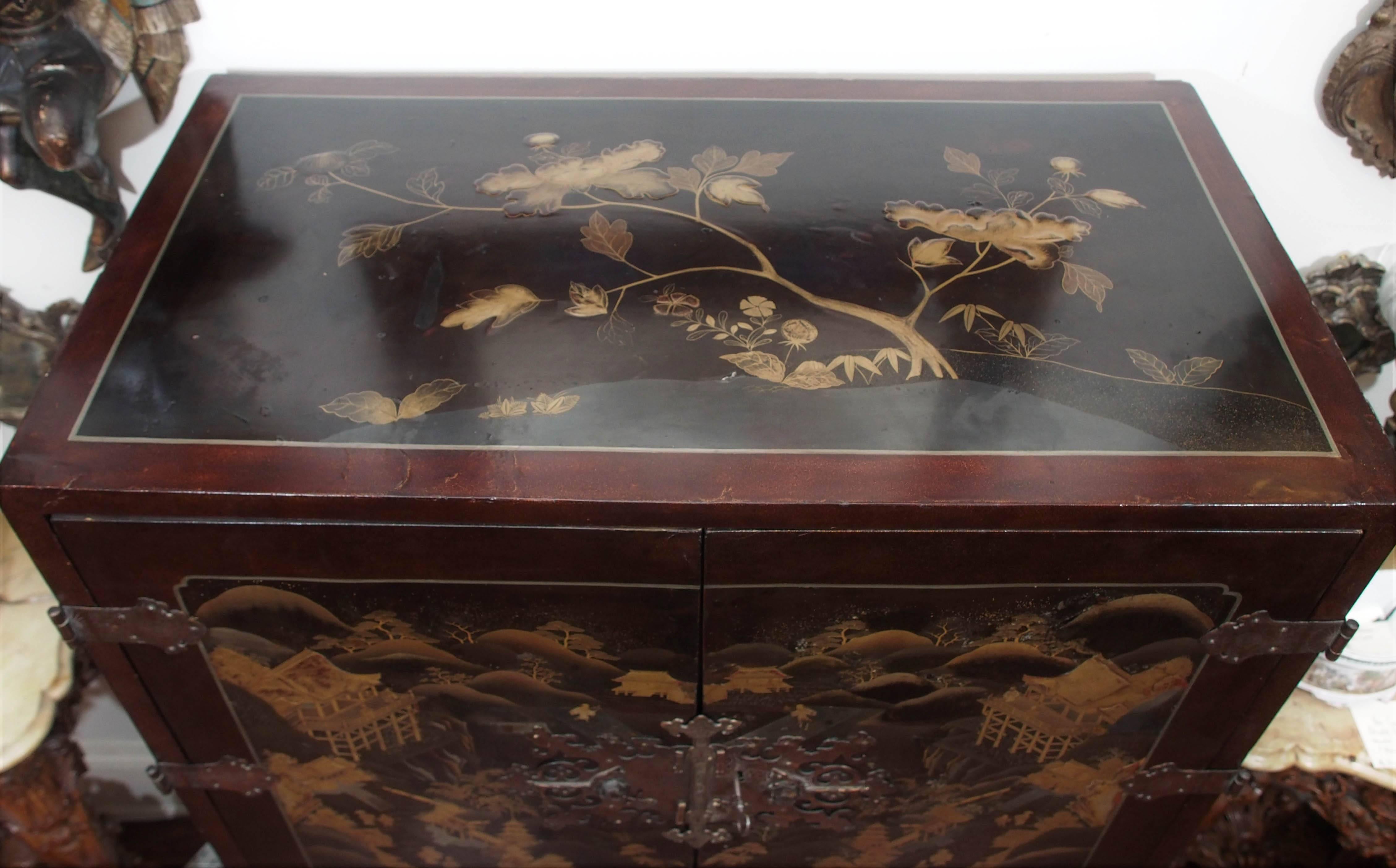 Chinese Chinoiserie Spice Cabinet on Dutch Stand For Sale 3