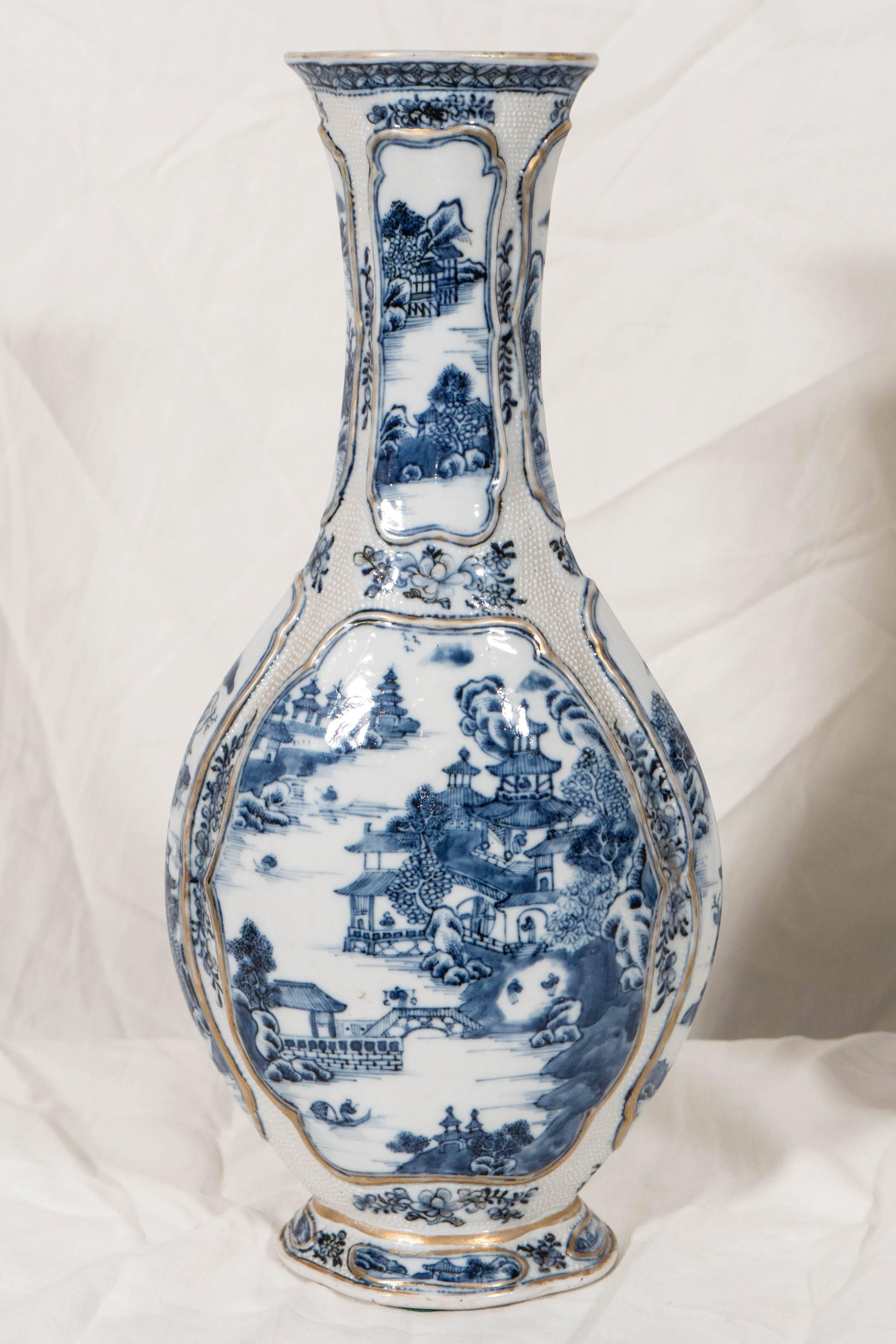 blue and white chinese vases antique