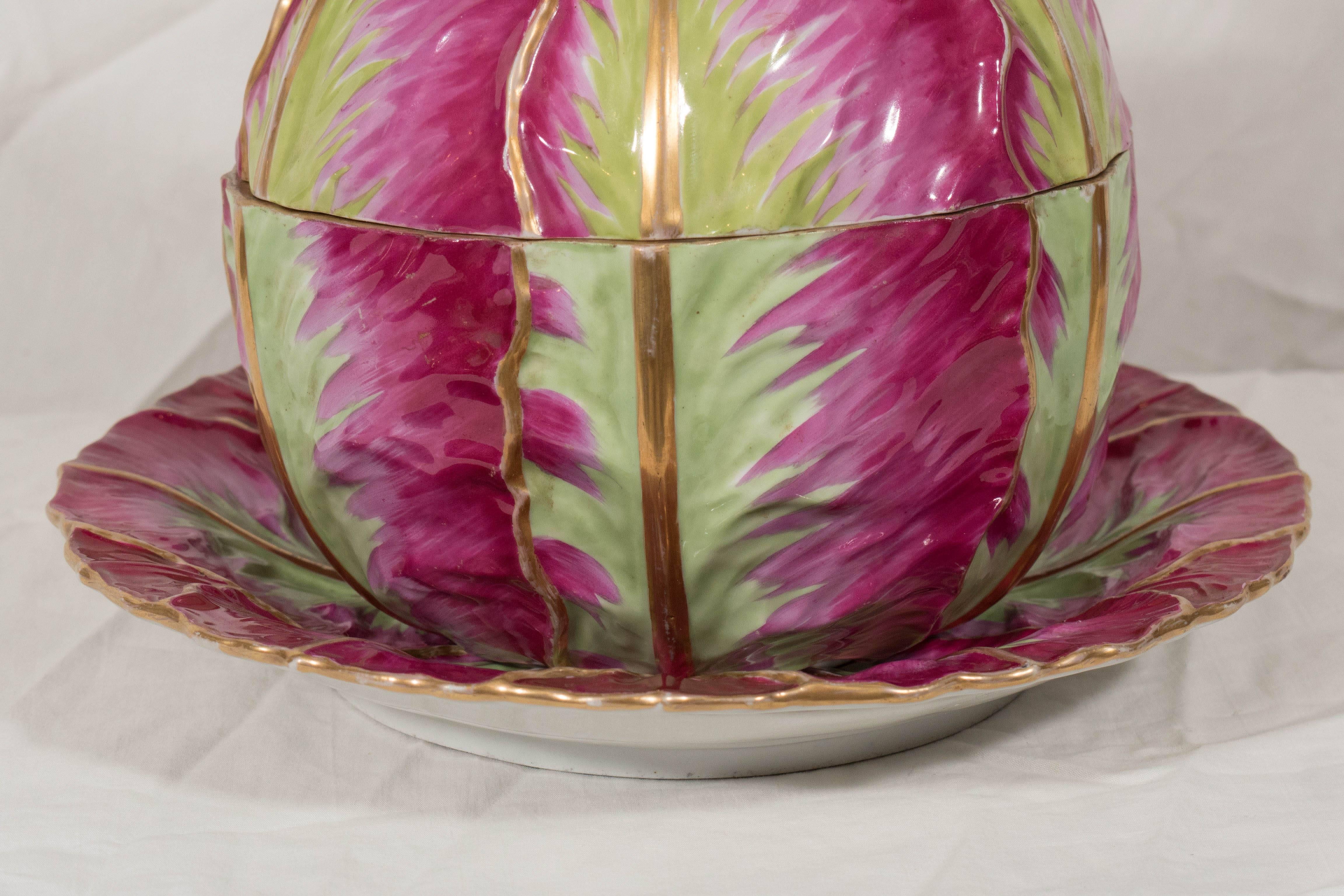 Early 19th Century Meissen Cabbage Tureen Painted in Fuchsia and Green In Excellent Condition In Katonah, NY