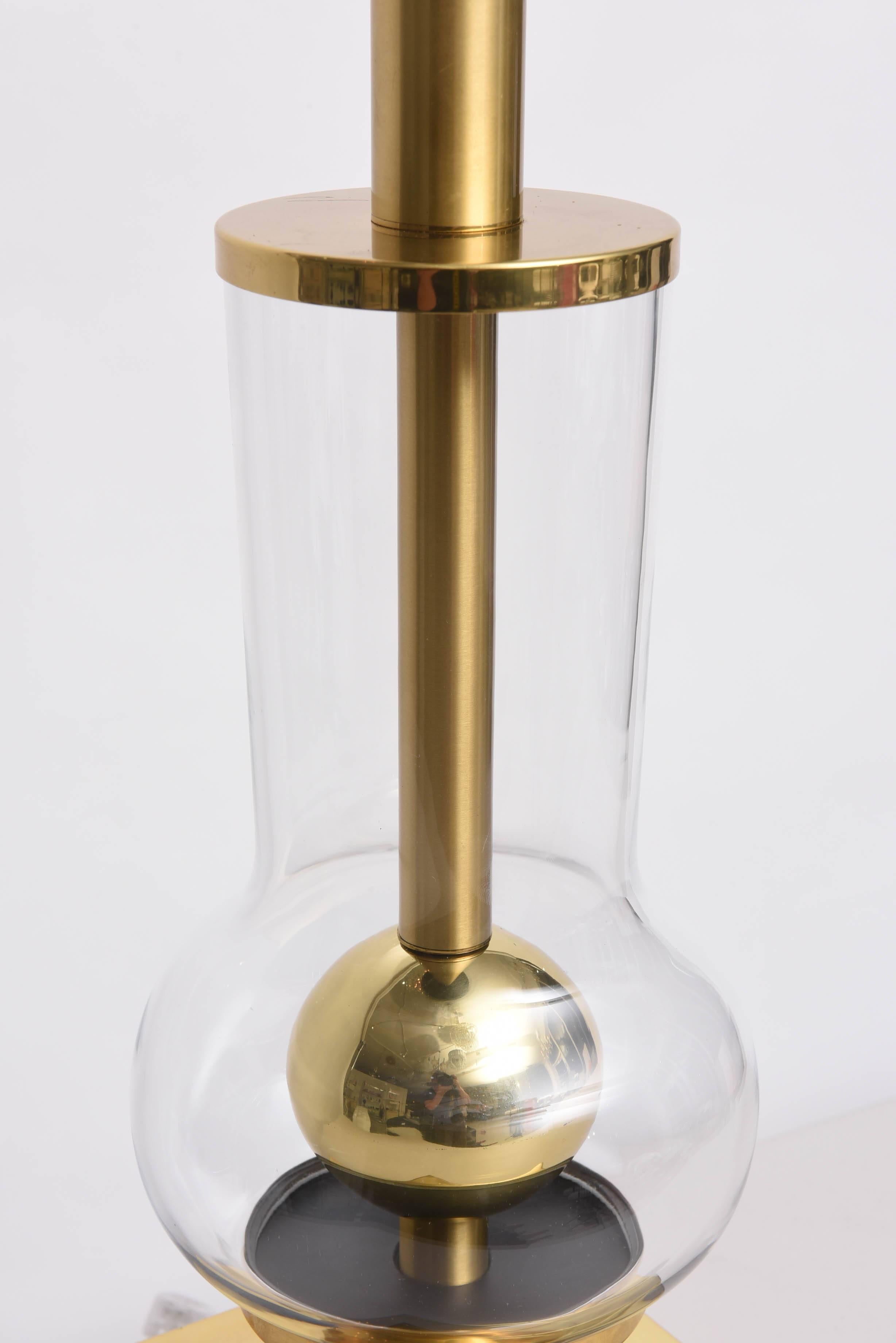 Midcentury Table Lamp, Brass and Glass, Attributed to Studio Willy Rizzo In Excellent Condition In West Palm Beach, FL