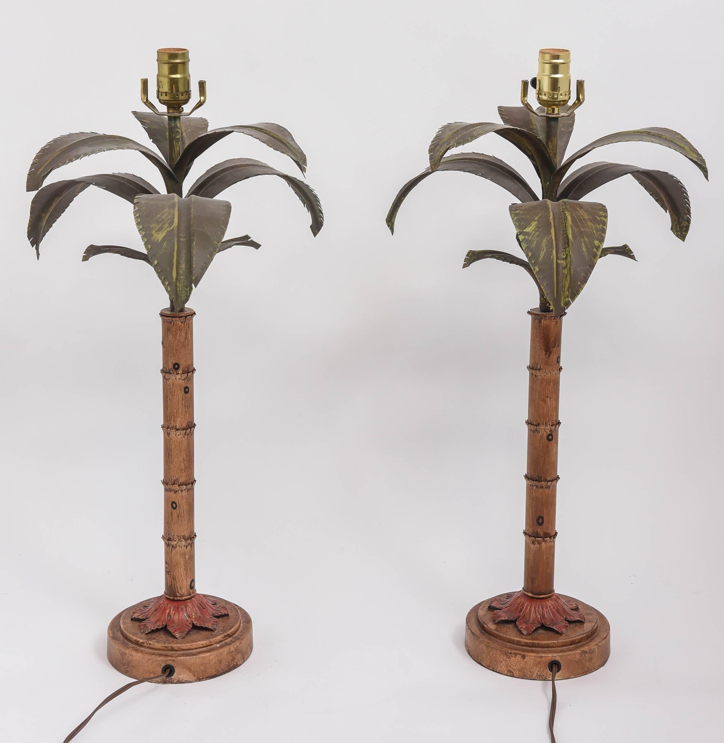 Vintage Pair of Midcentury Tole Palm Tree Lamps 5